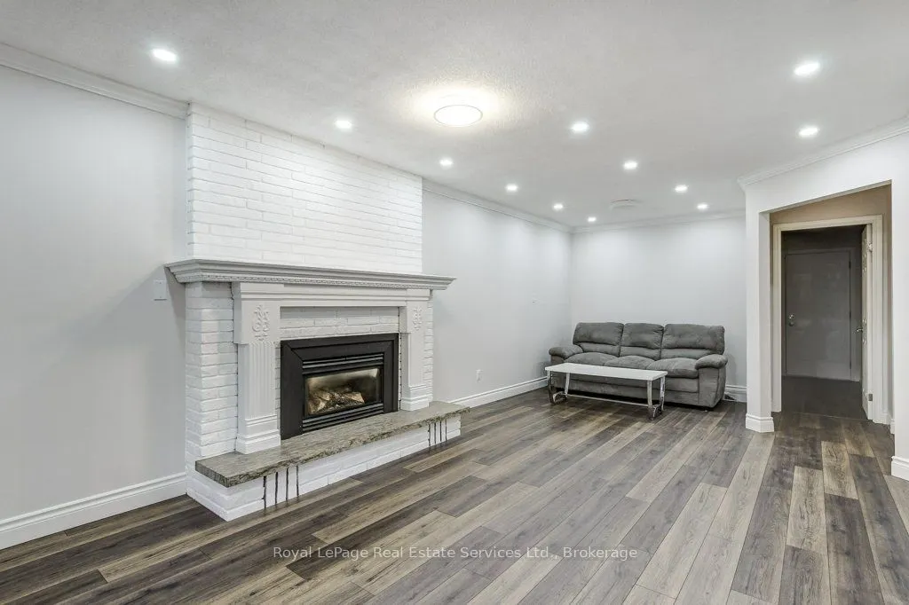 22 Daffodil Crescent