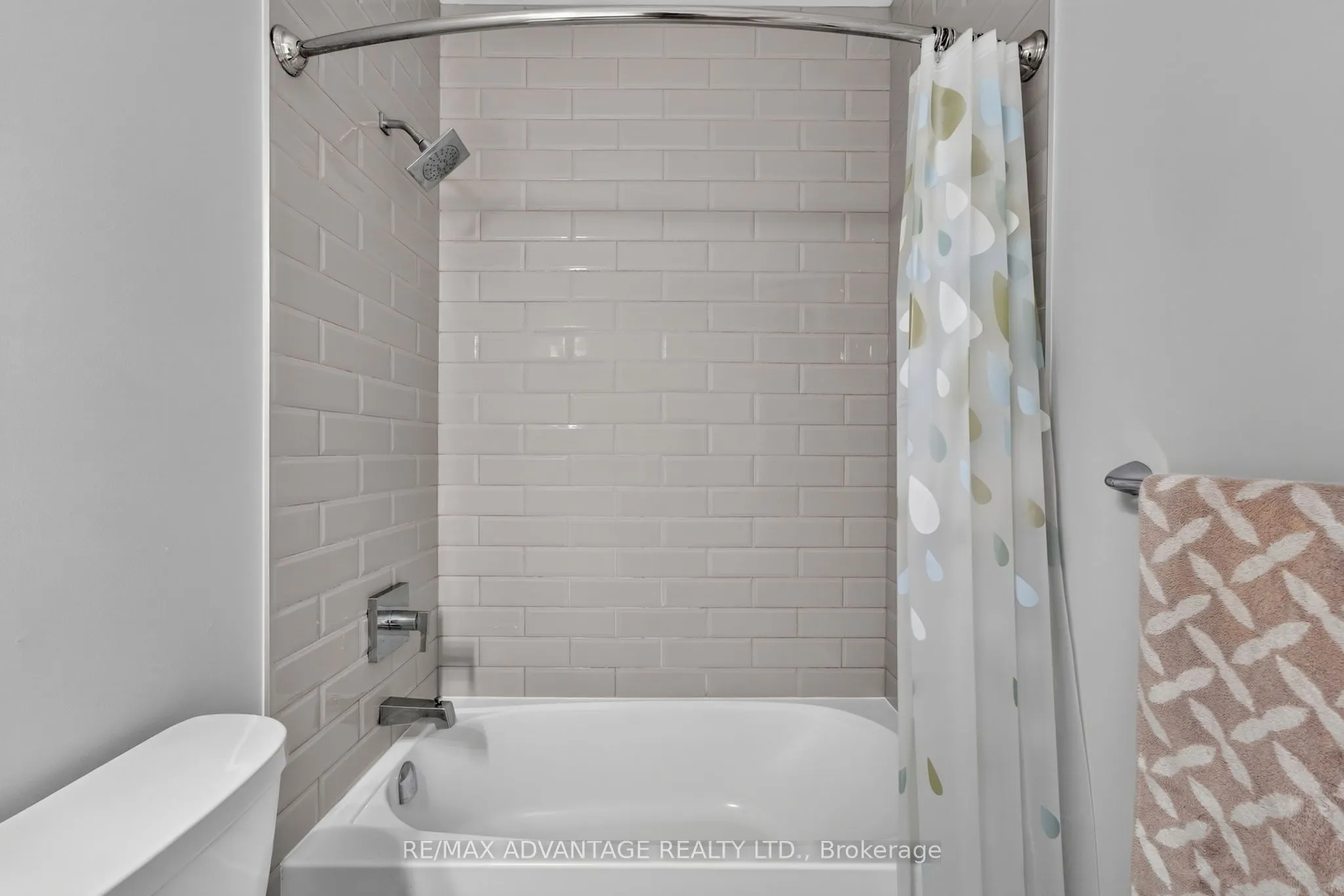1200 Commissioners Road W #118