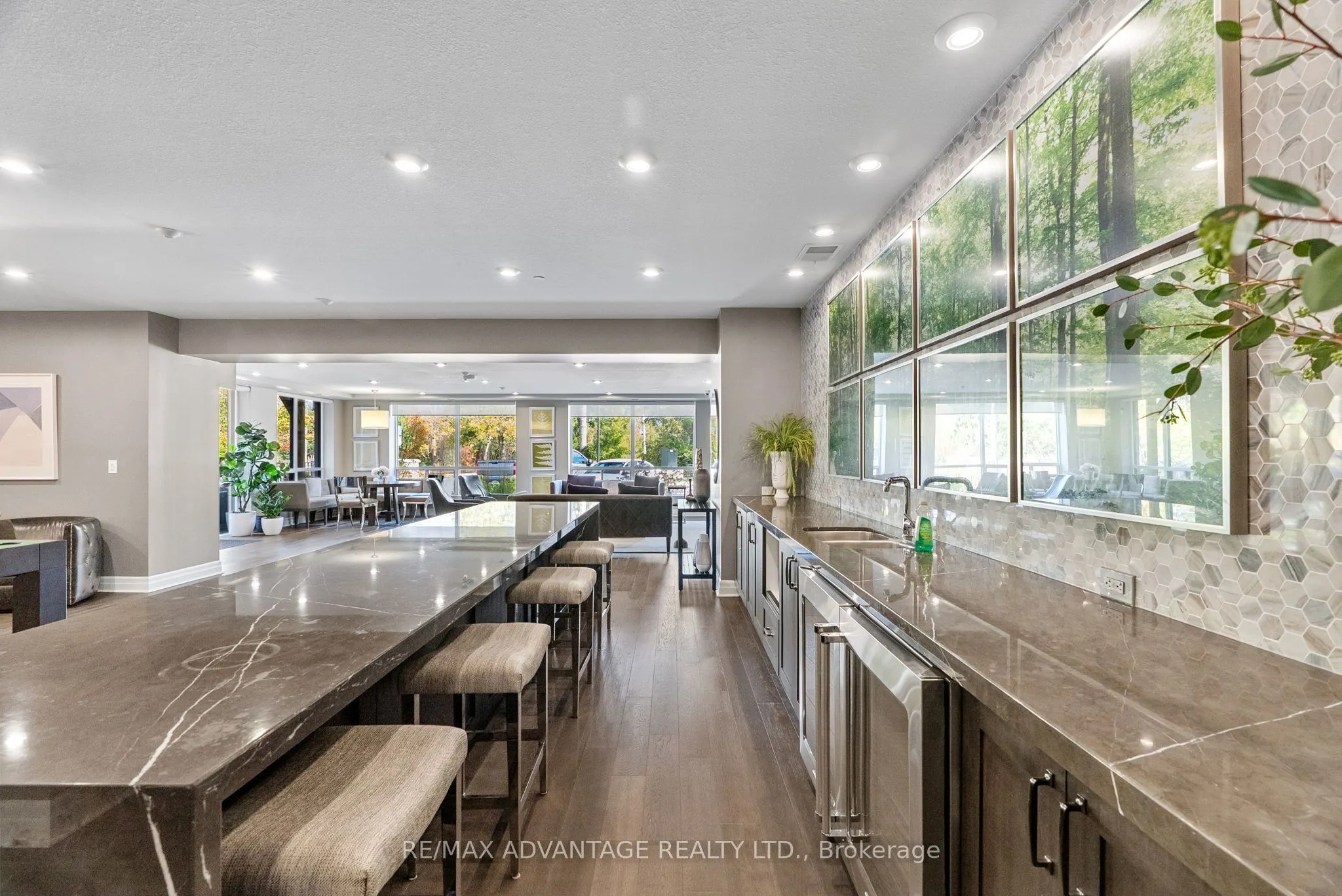 1200 Commissioners Road W #118