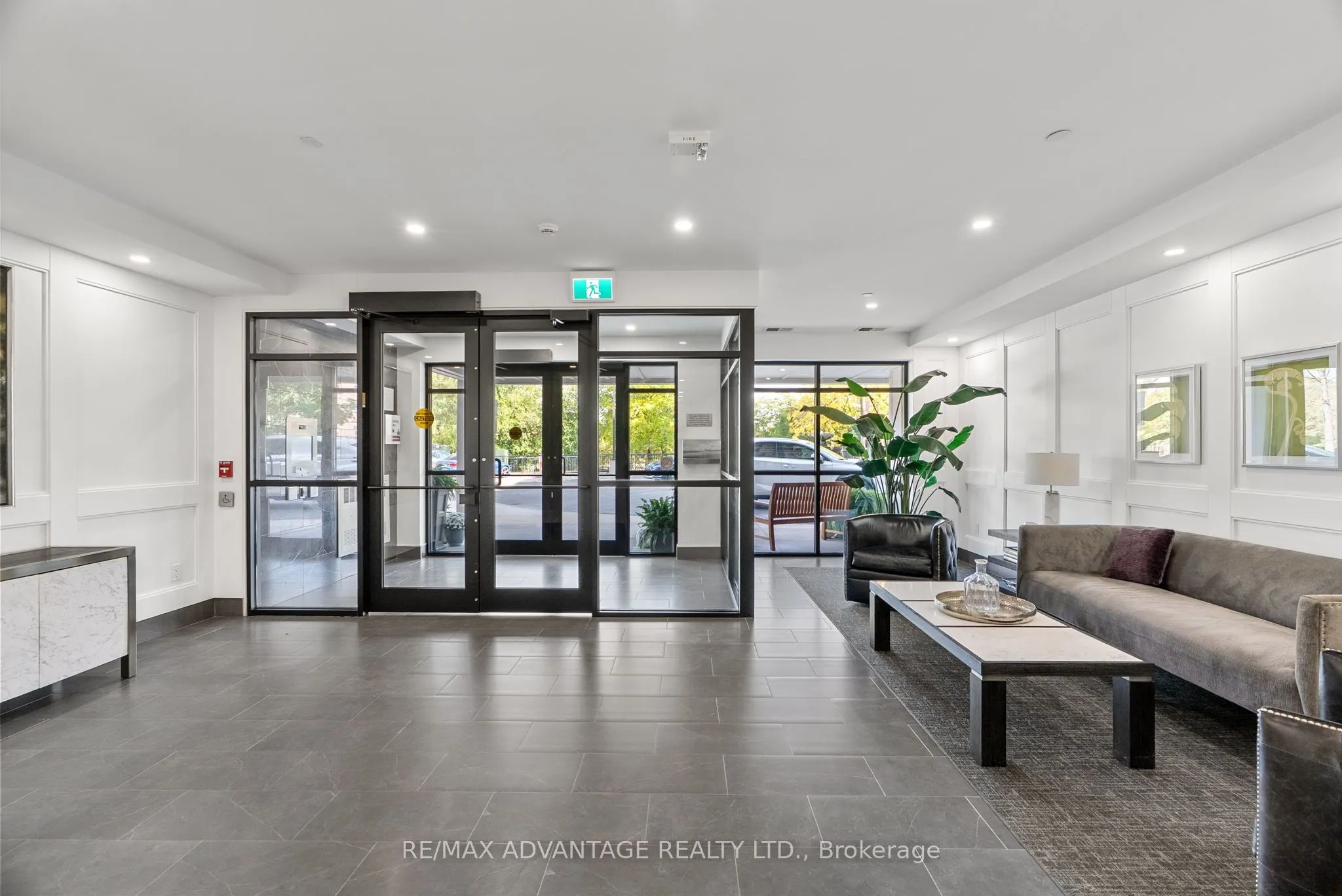 1200 Commissioners Road W #118