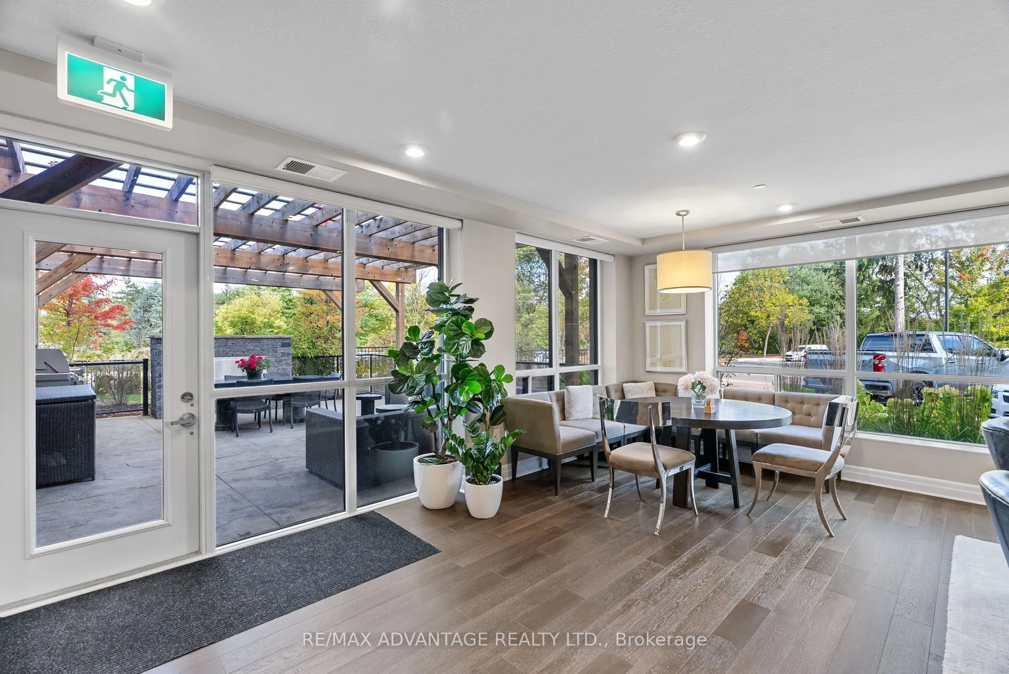 1200 Commissioners Road W #118