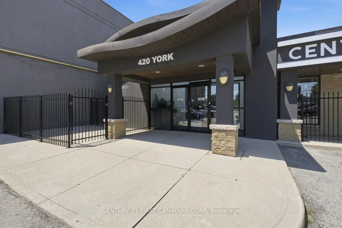 420 York Street