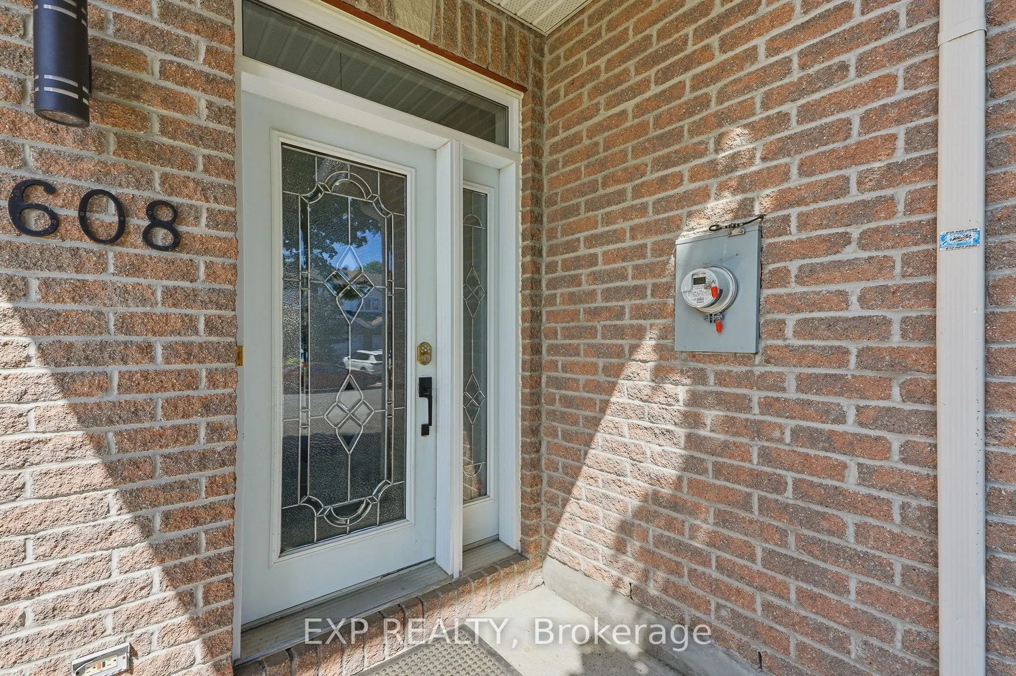 2608 Raymond Street