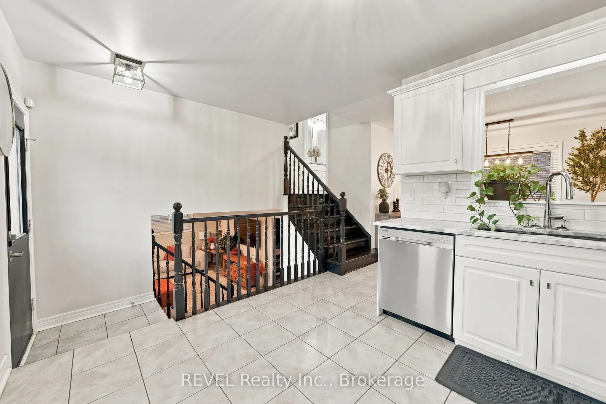 3370 Cardinal Drive