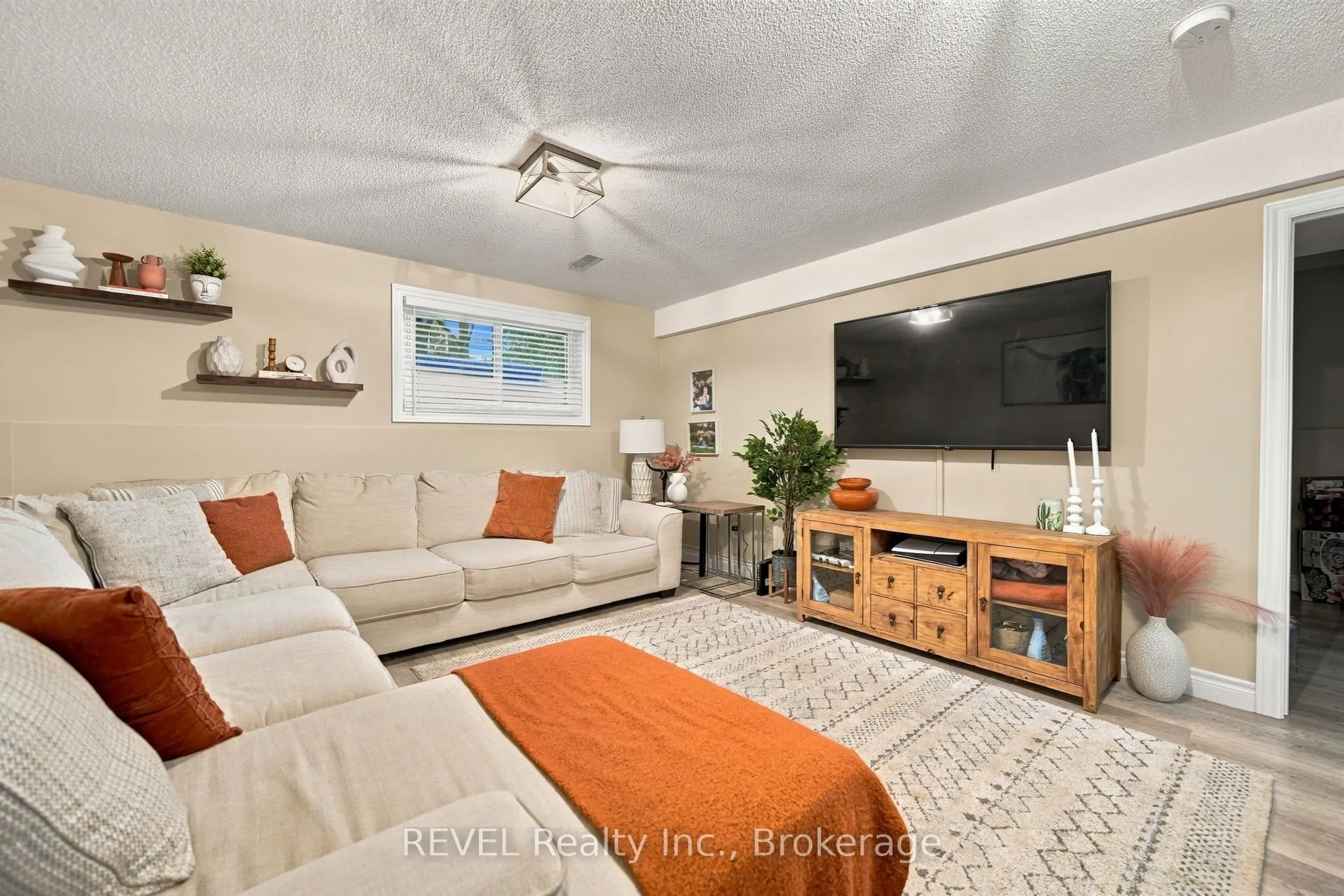 3370 Cardinal Drive