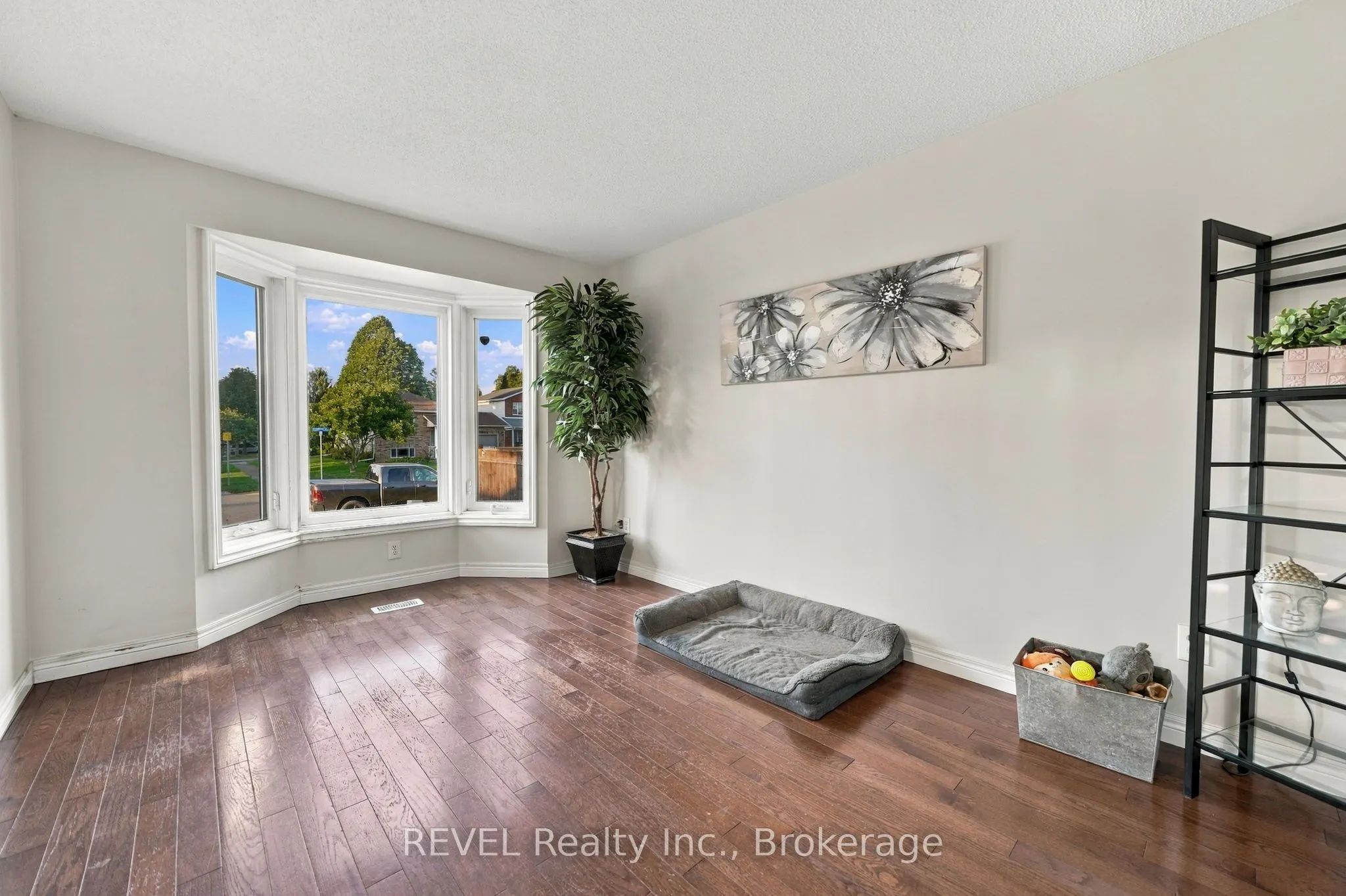 3370 Cardinal Drive