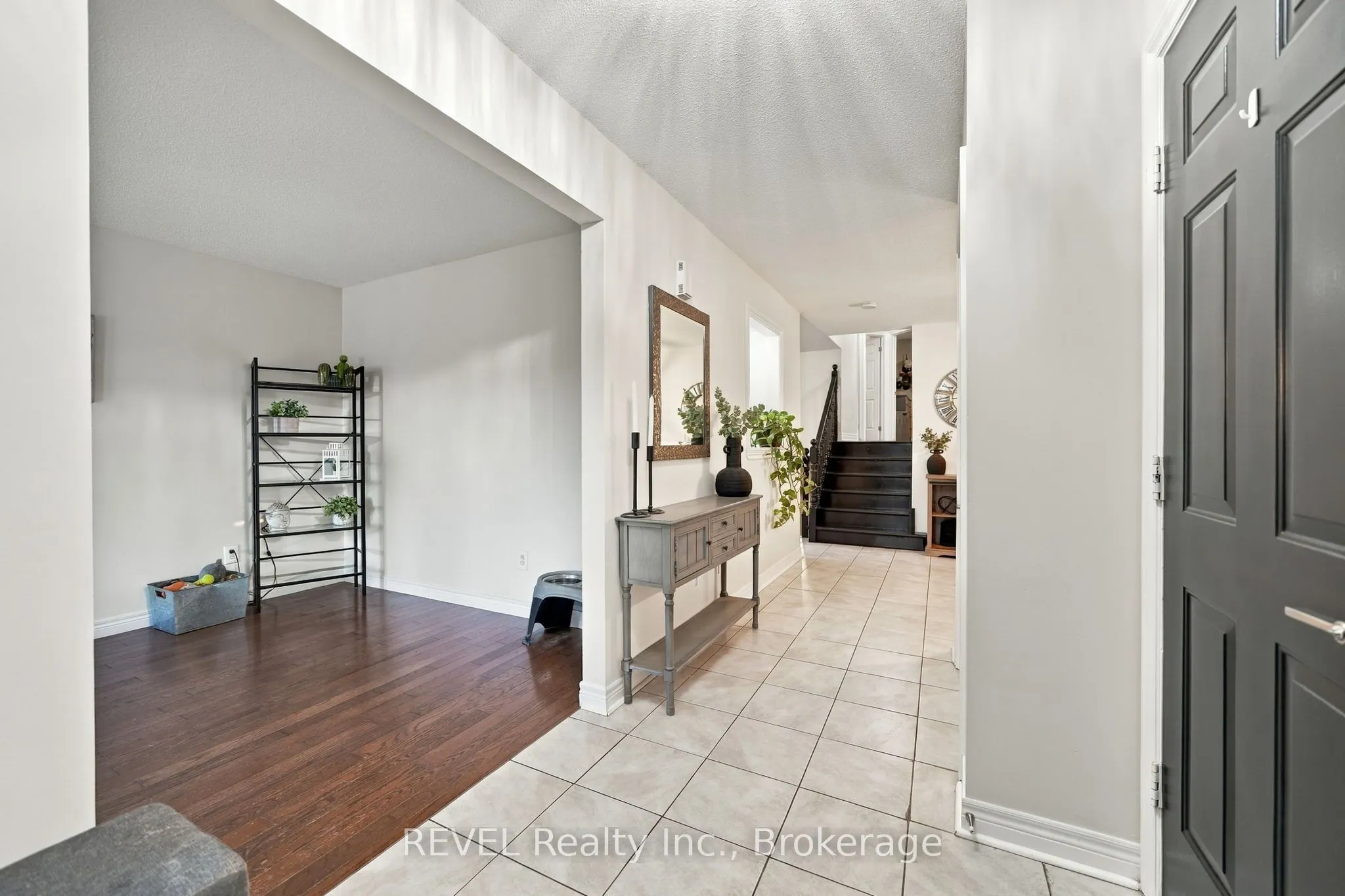 3370 Cardinal Drive