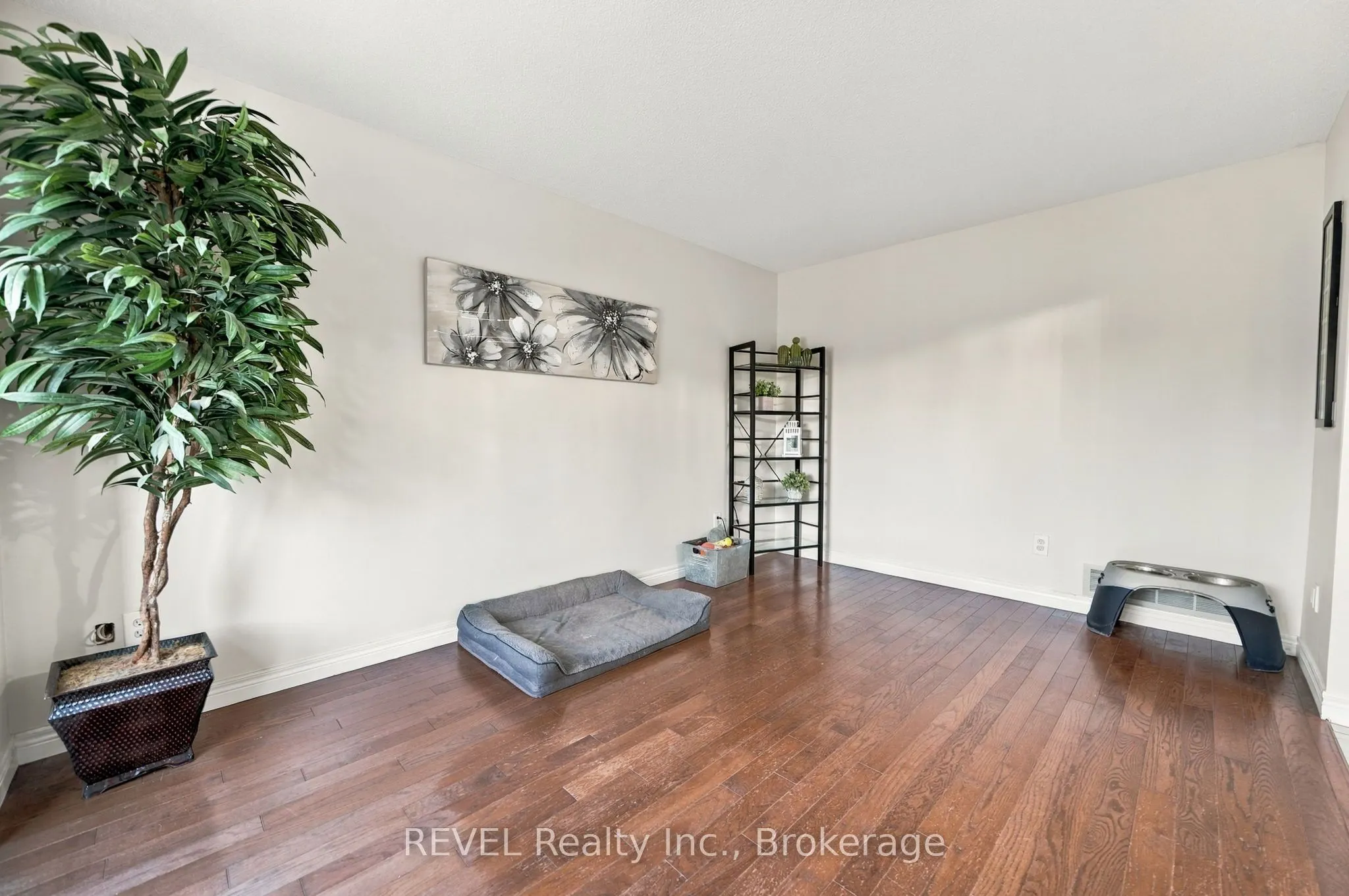 3370 Cardinal Drive