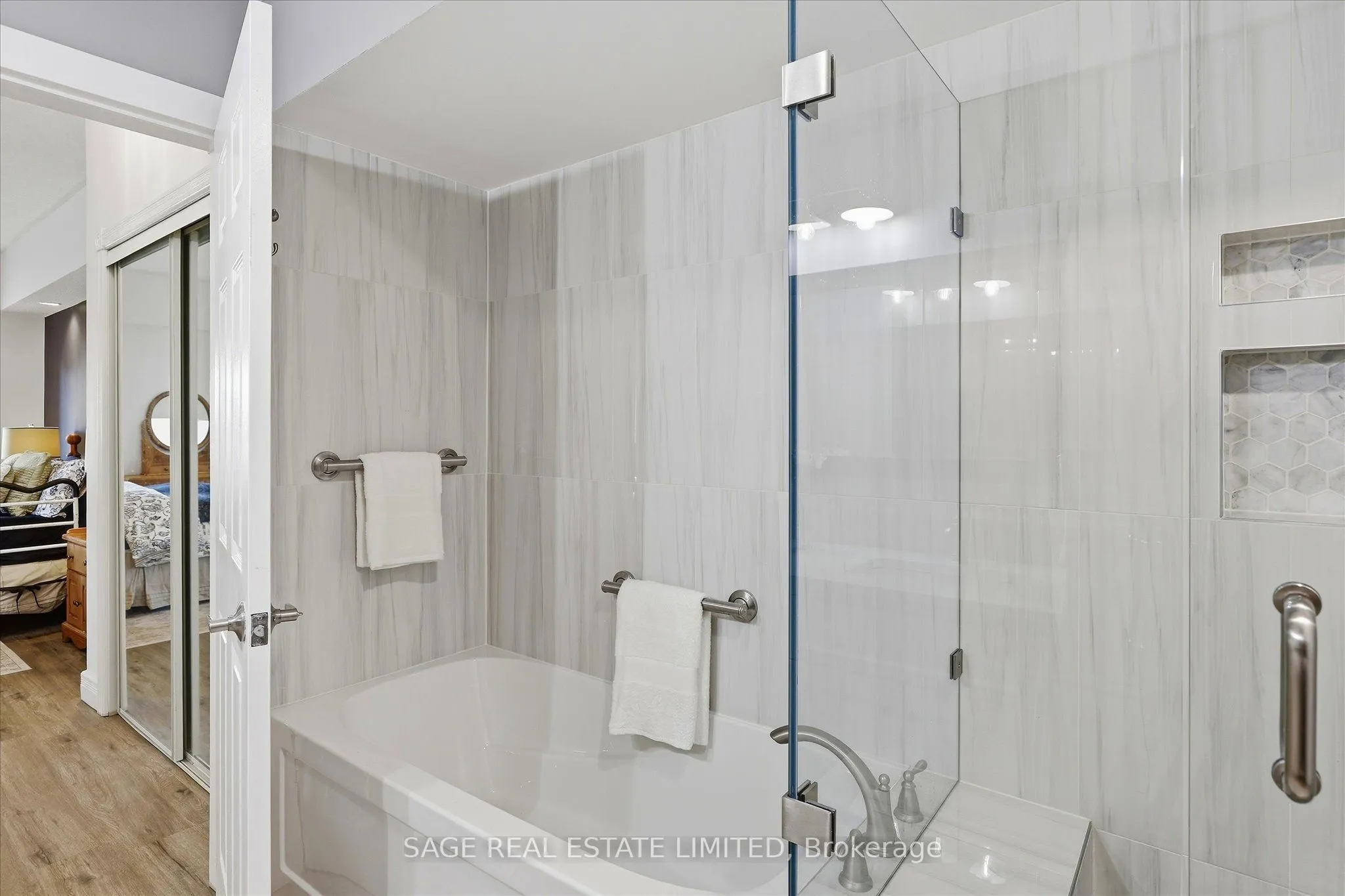 1 Sherwood Street #401