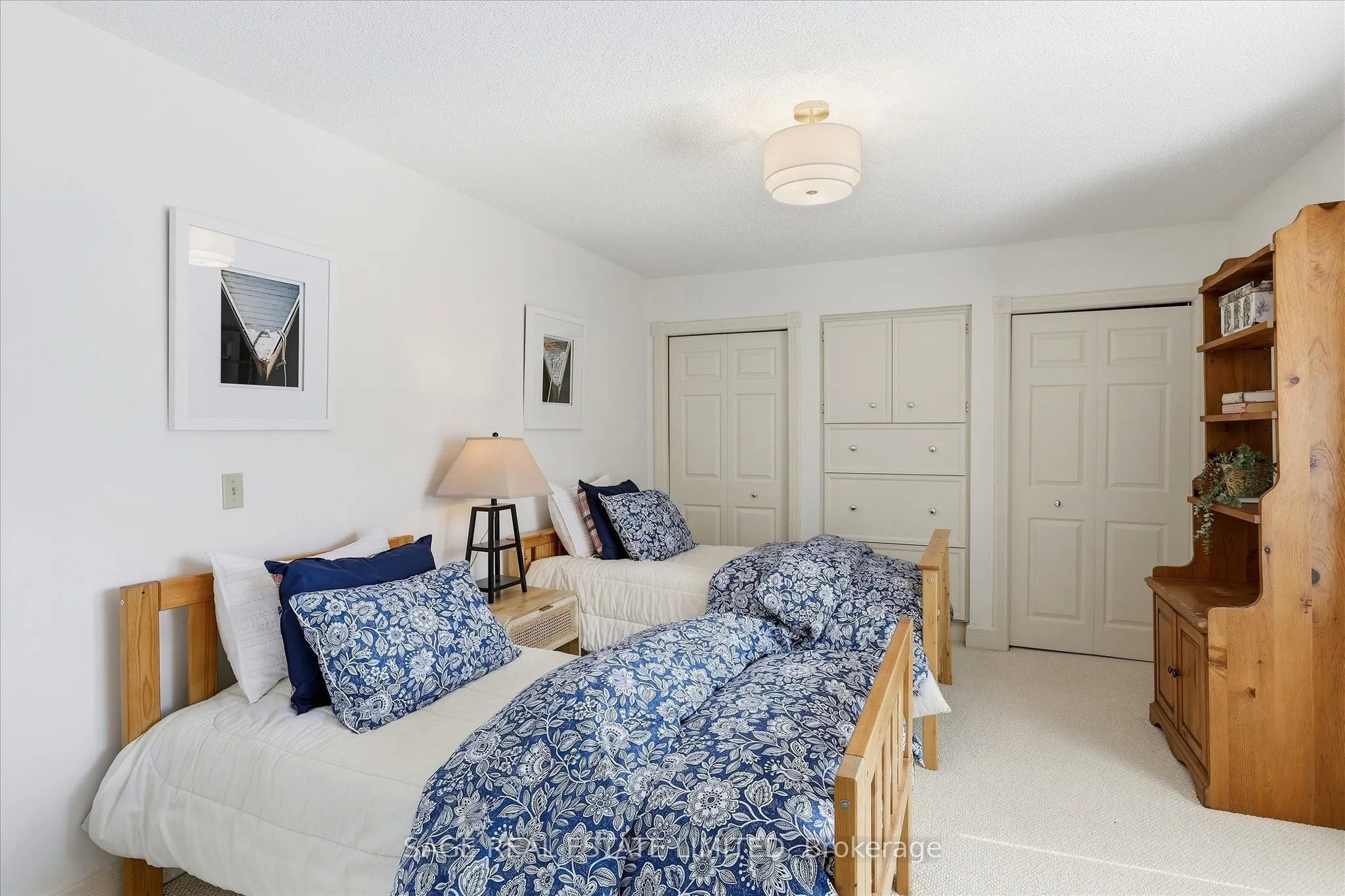 1 Sherwood Street #401