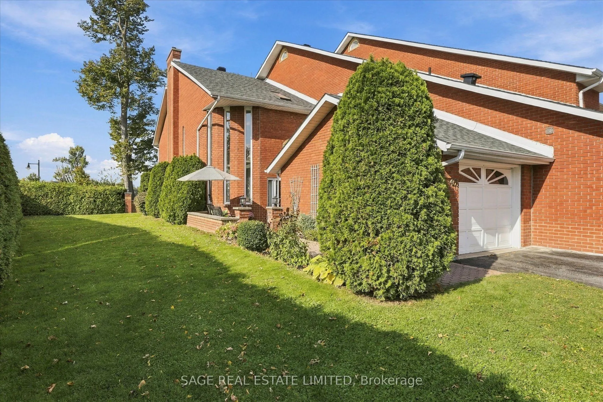 1 Sherwood Street #401
