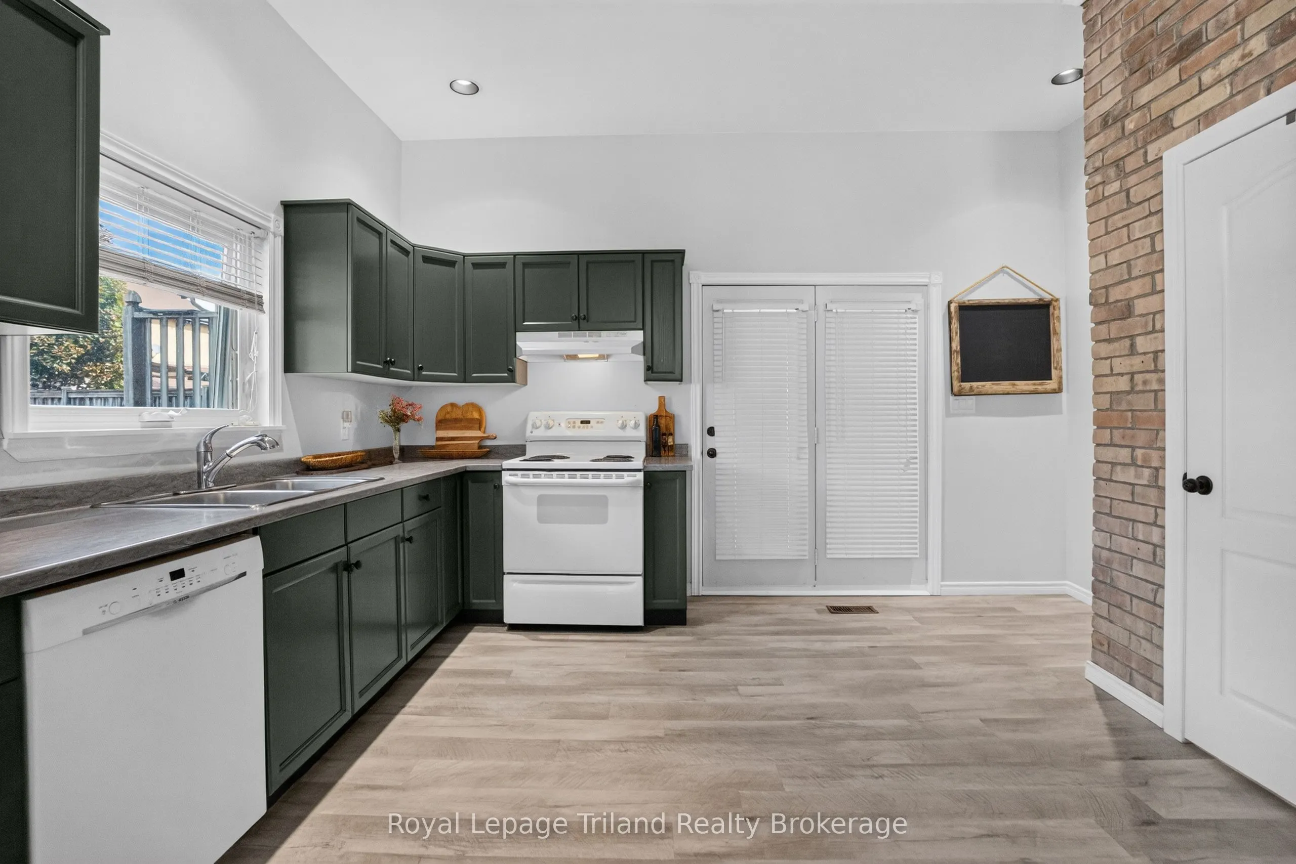 14 Elgin Street W