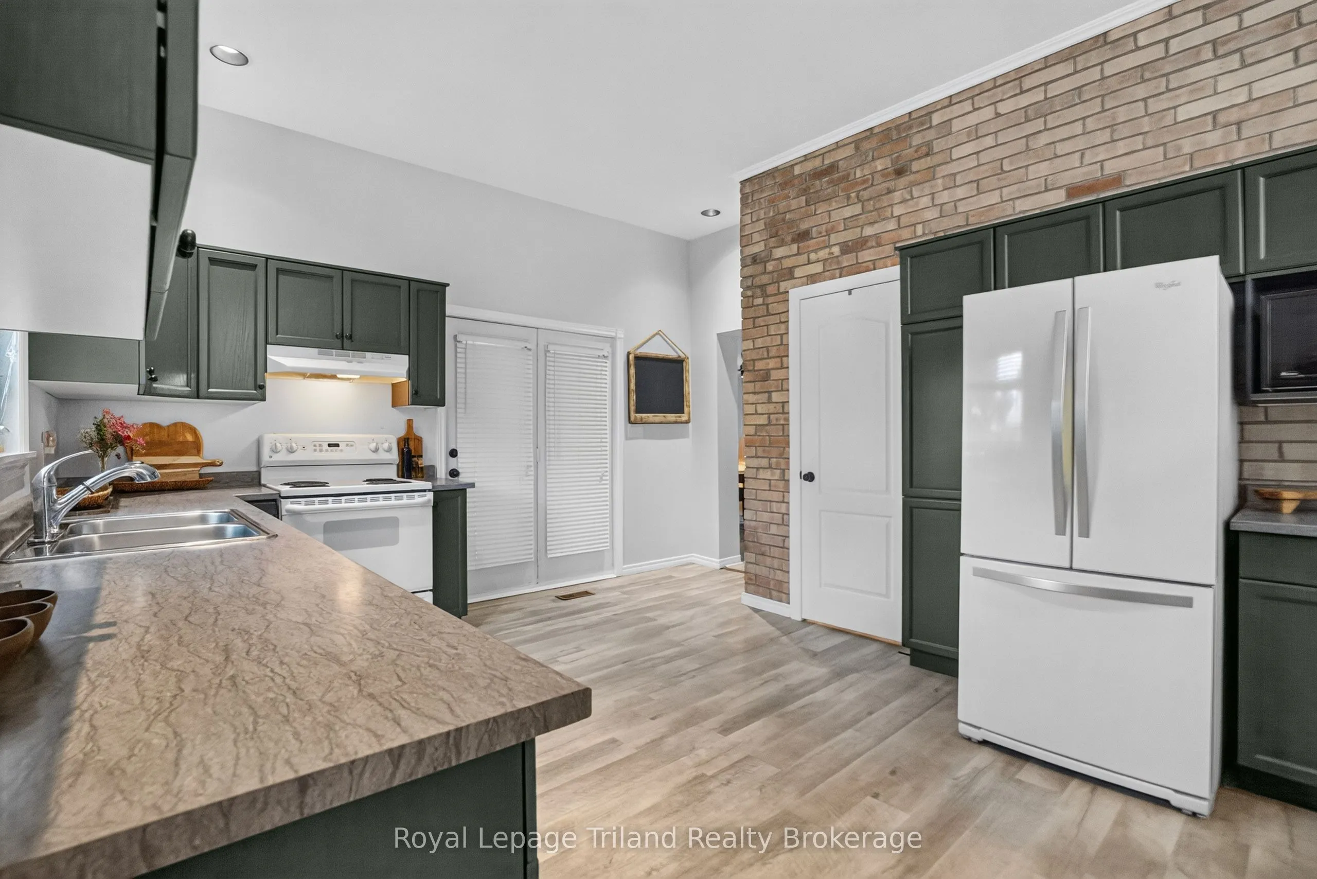 14 Elgin Street W