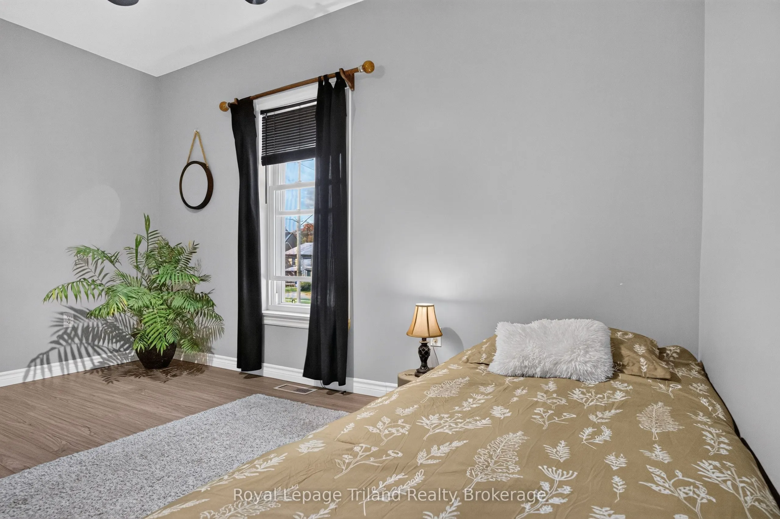 14 Elgin Street W