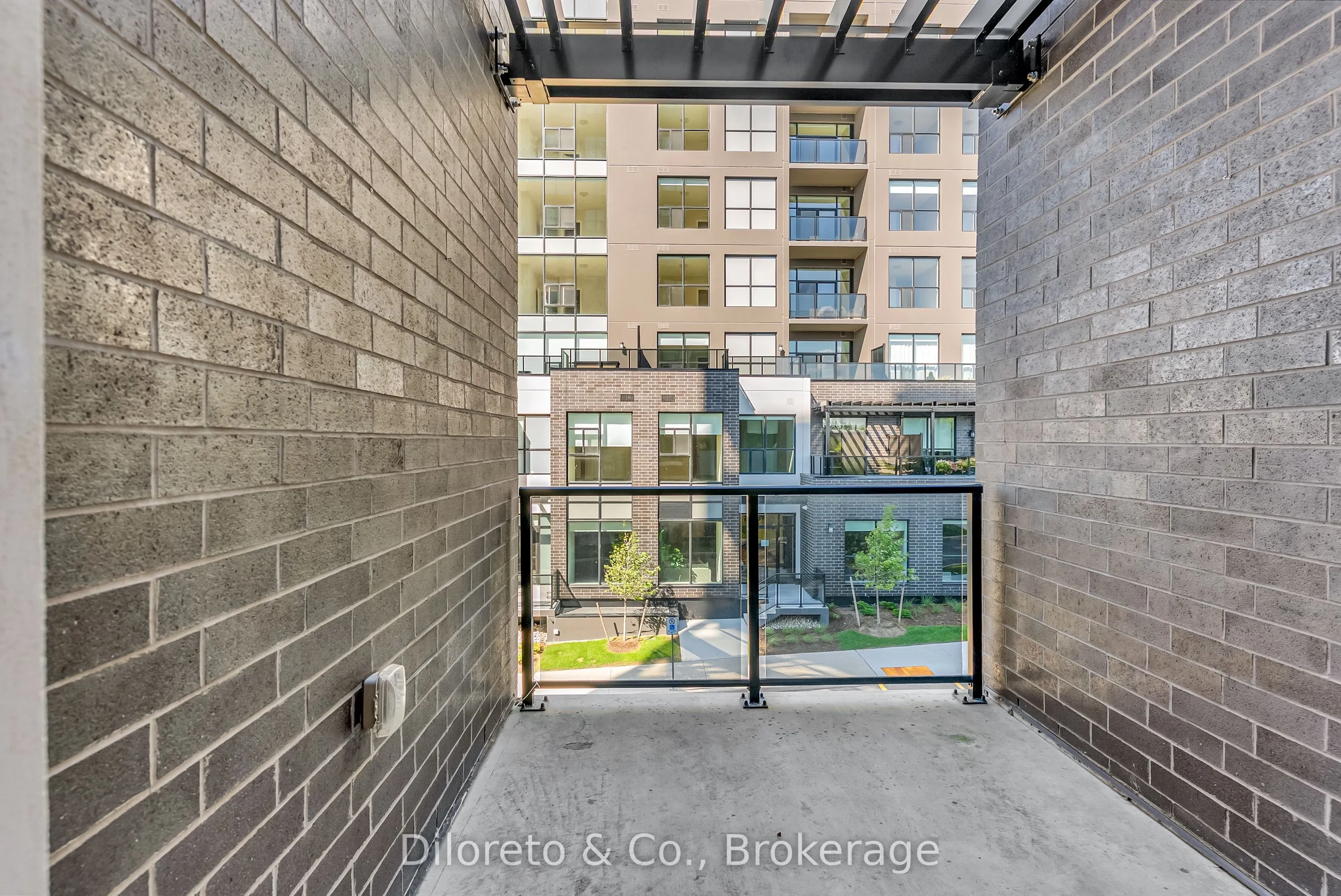1880 GORDON Street #214