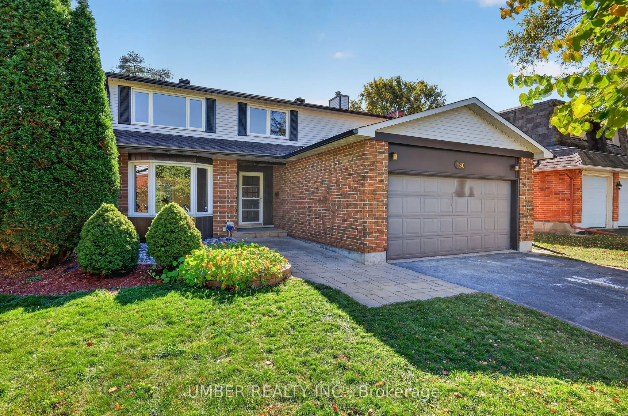 120 Hawk Crescent