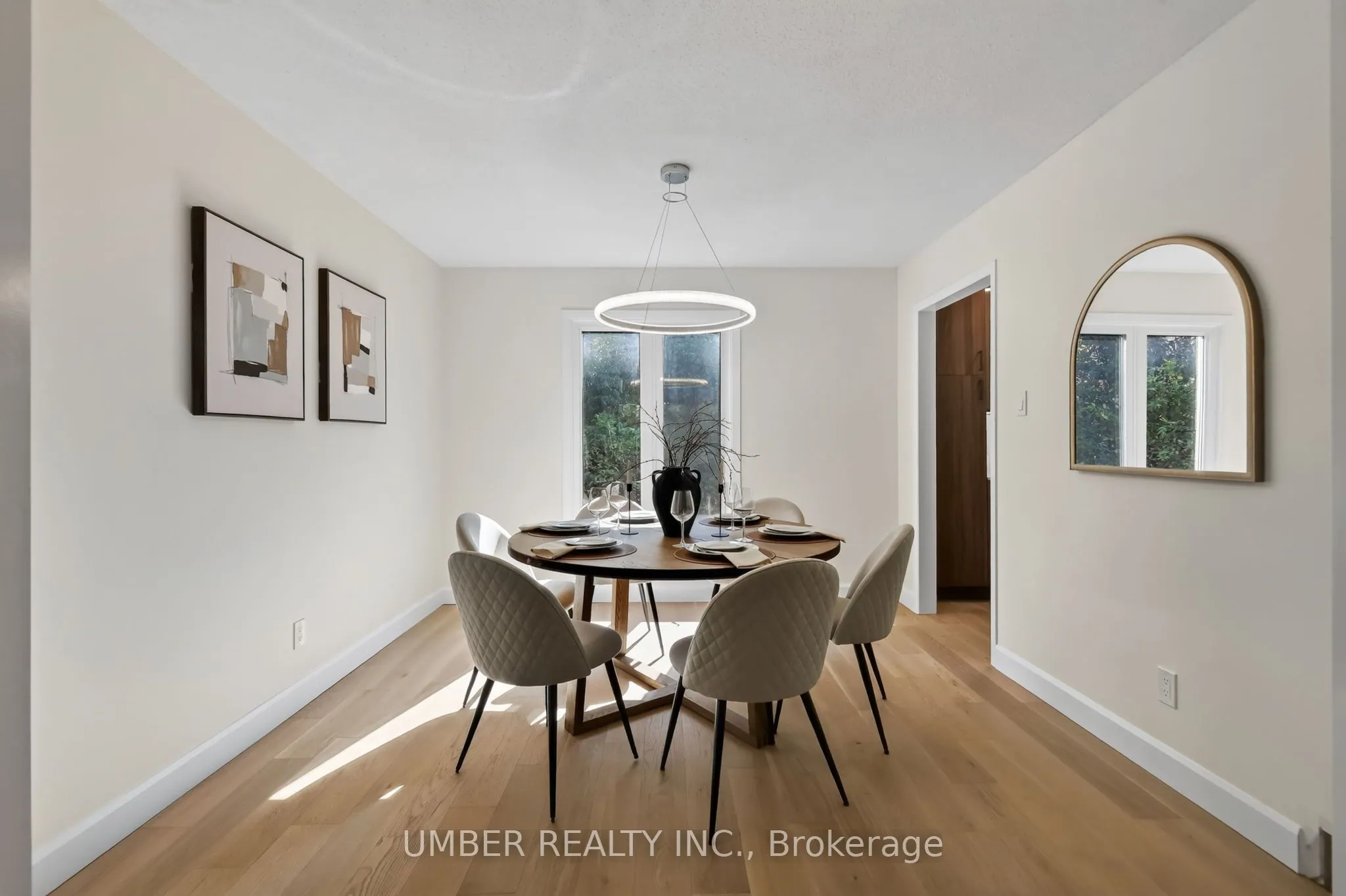 120 Hawk Crescent