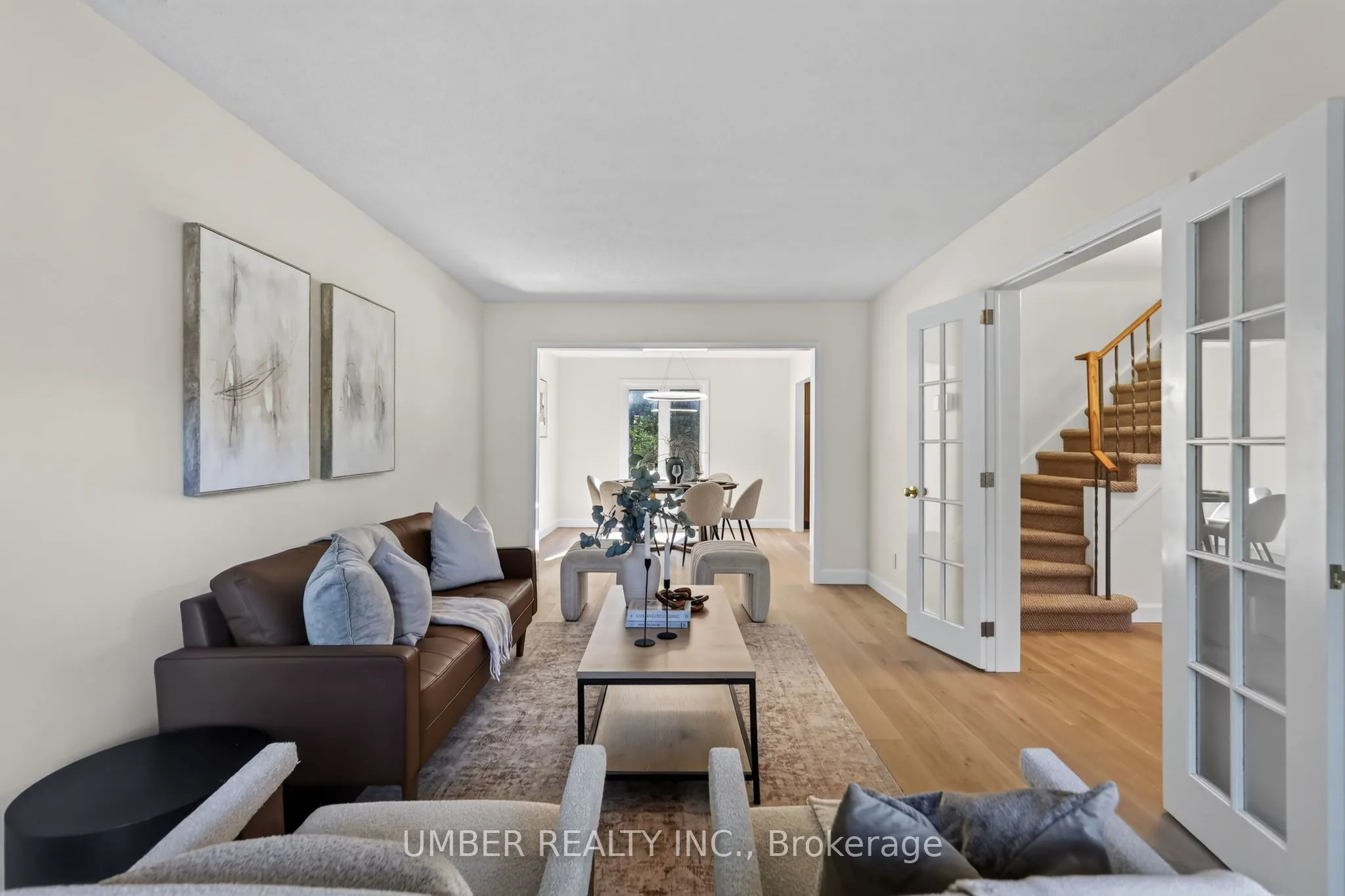 120 Hawk Crescent