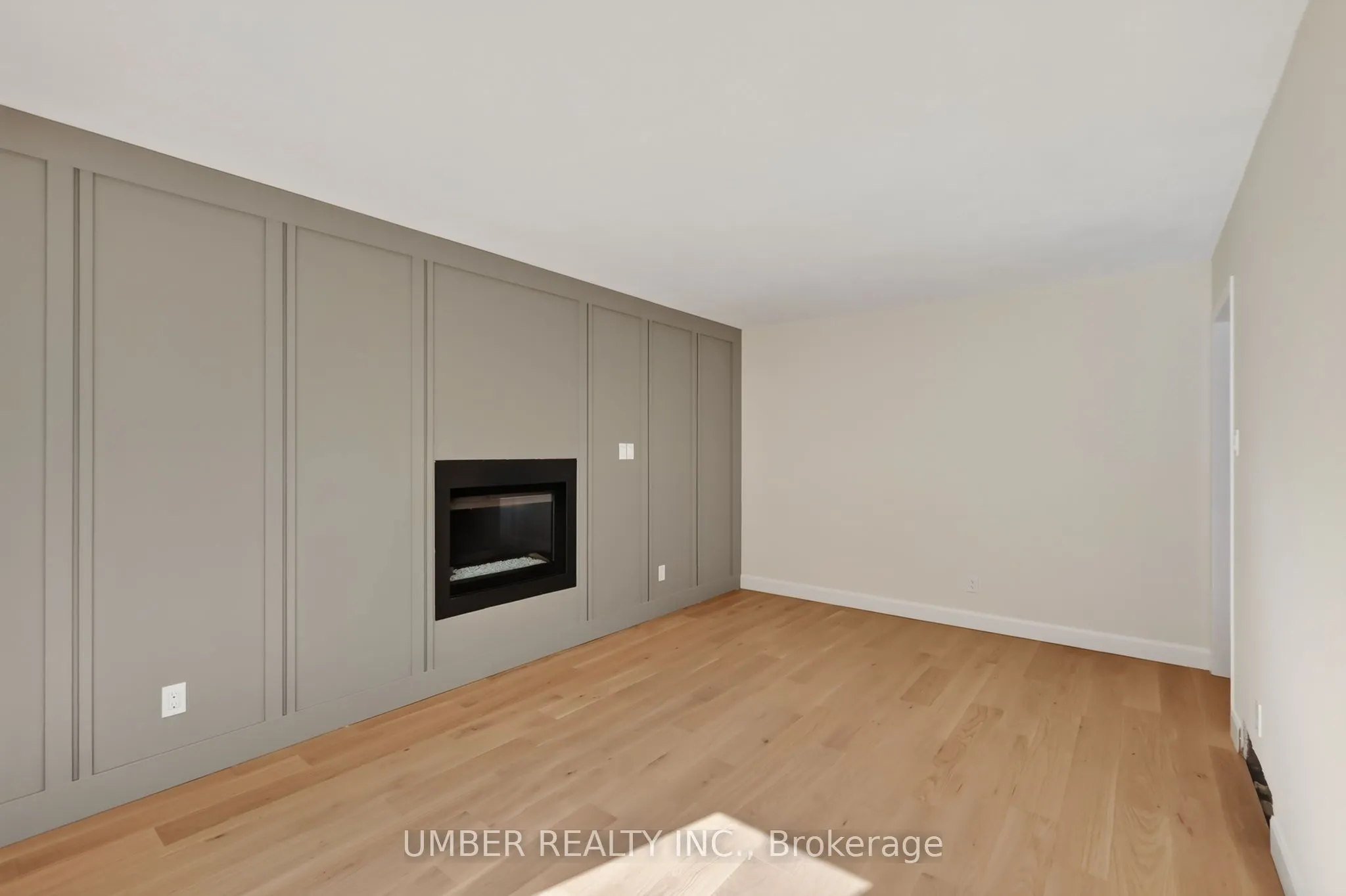 120 Hawk Crescent