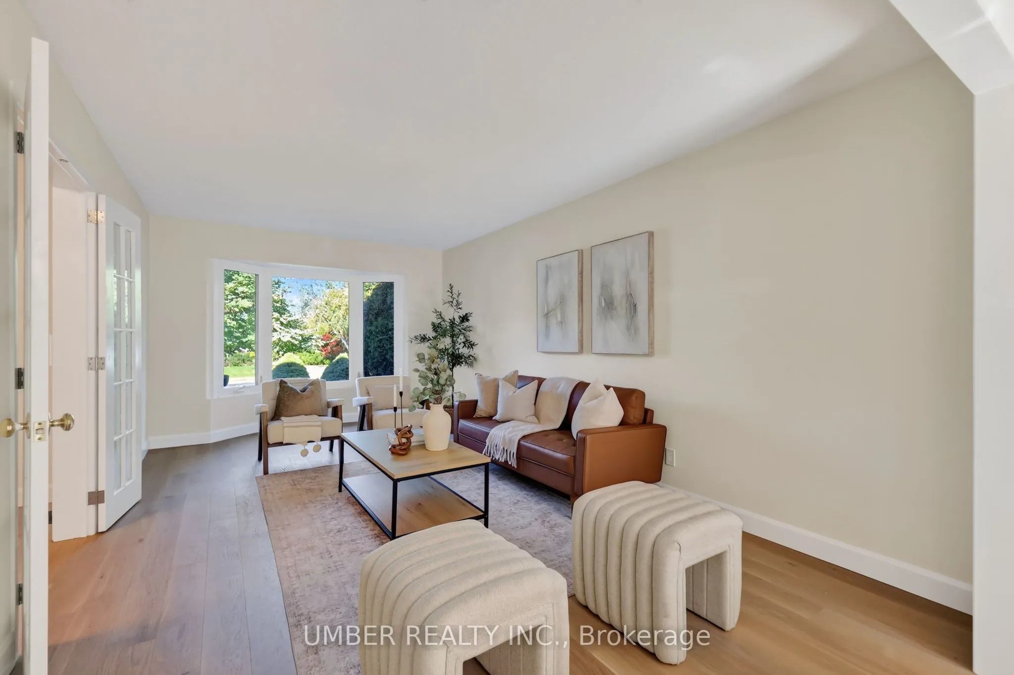120 Hawk Crescent