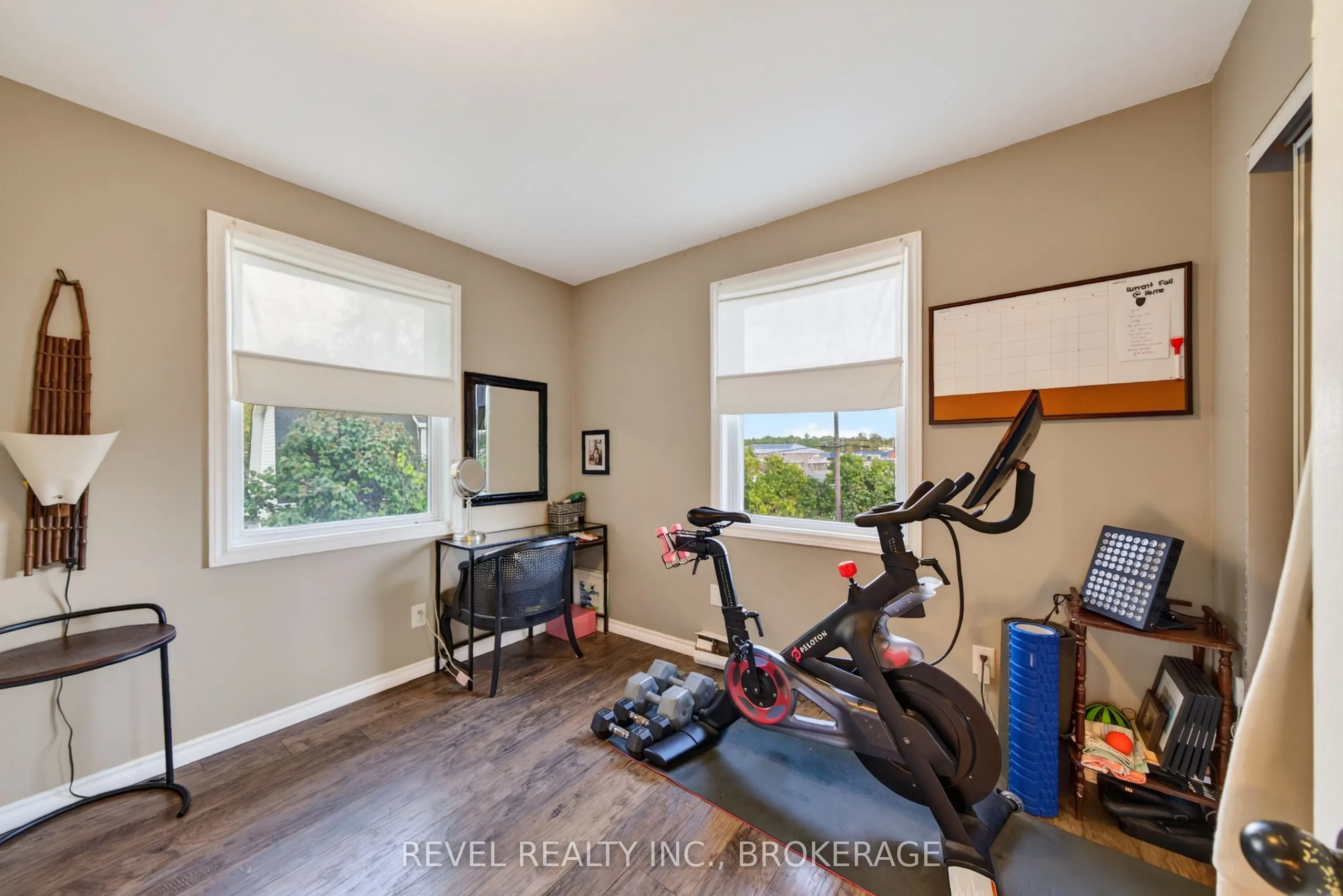 637 Collins Bay Road