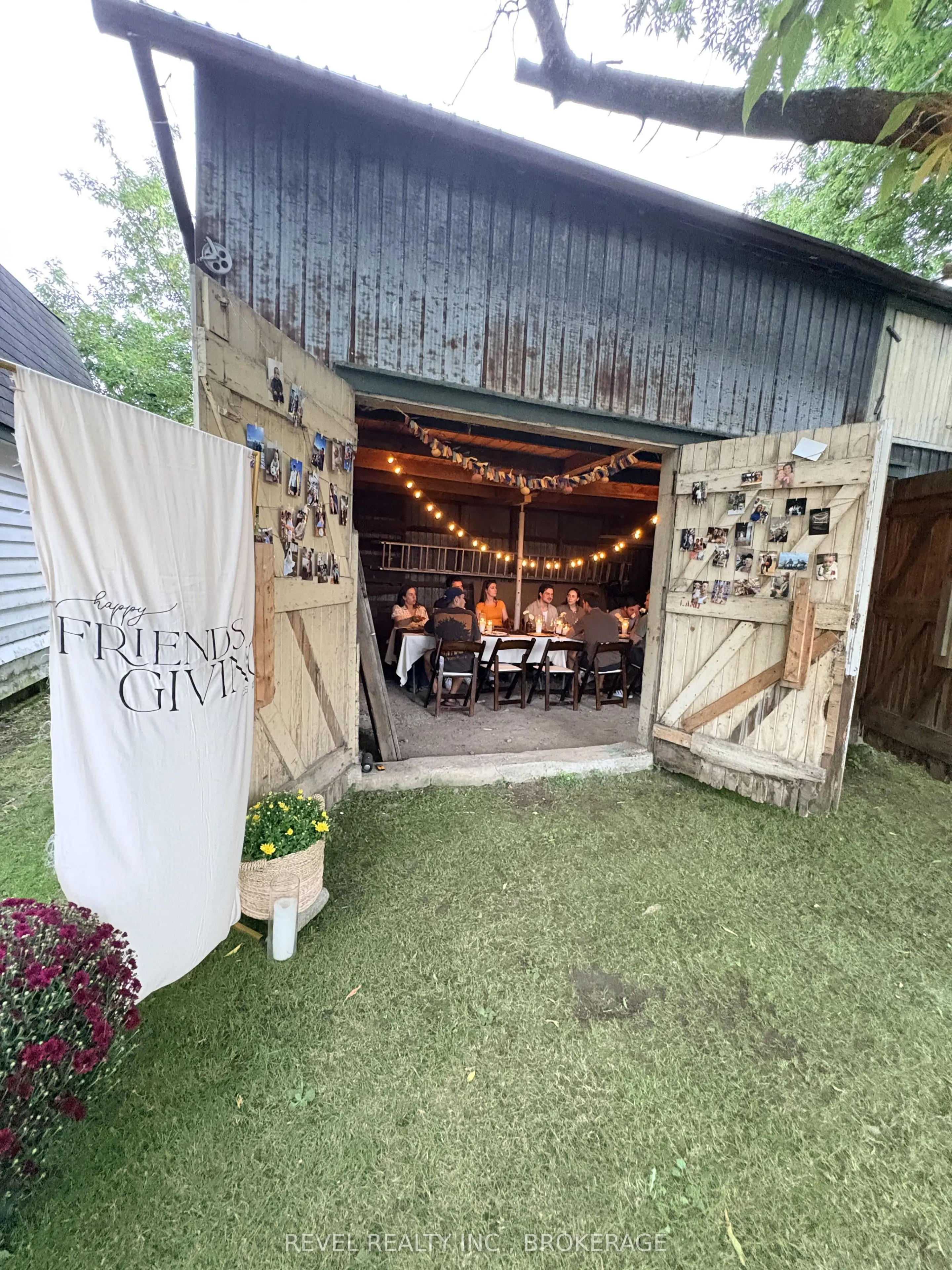 637 Collins Bay Road