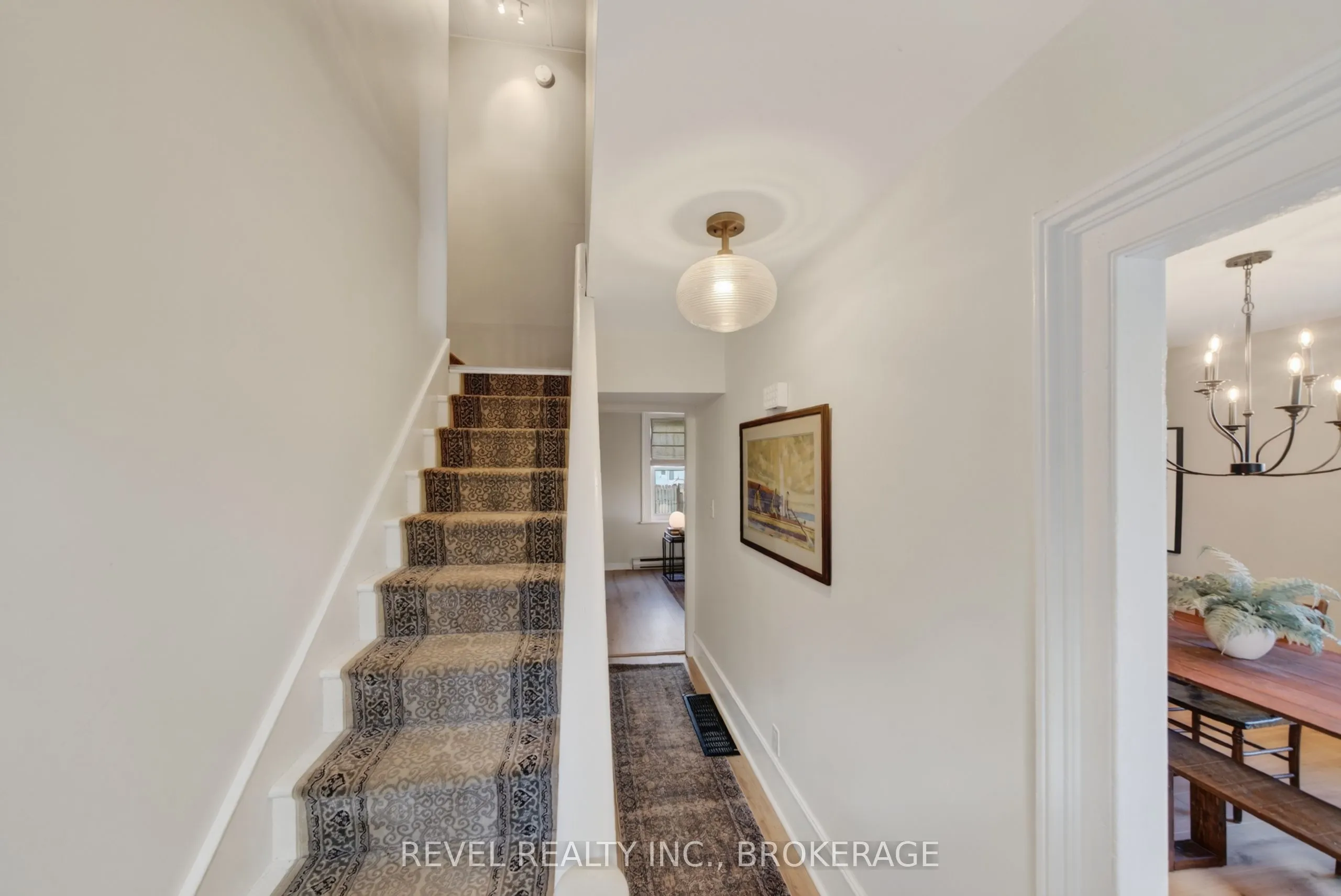 637 Collins Bay Road