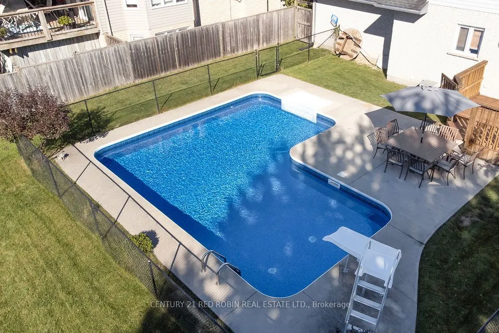 516 Harris Circle