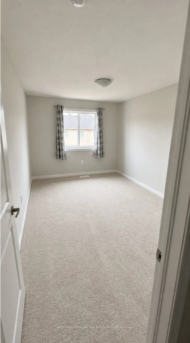 30 Linden Park Lane