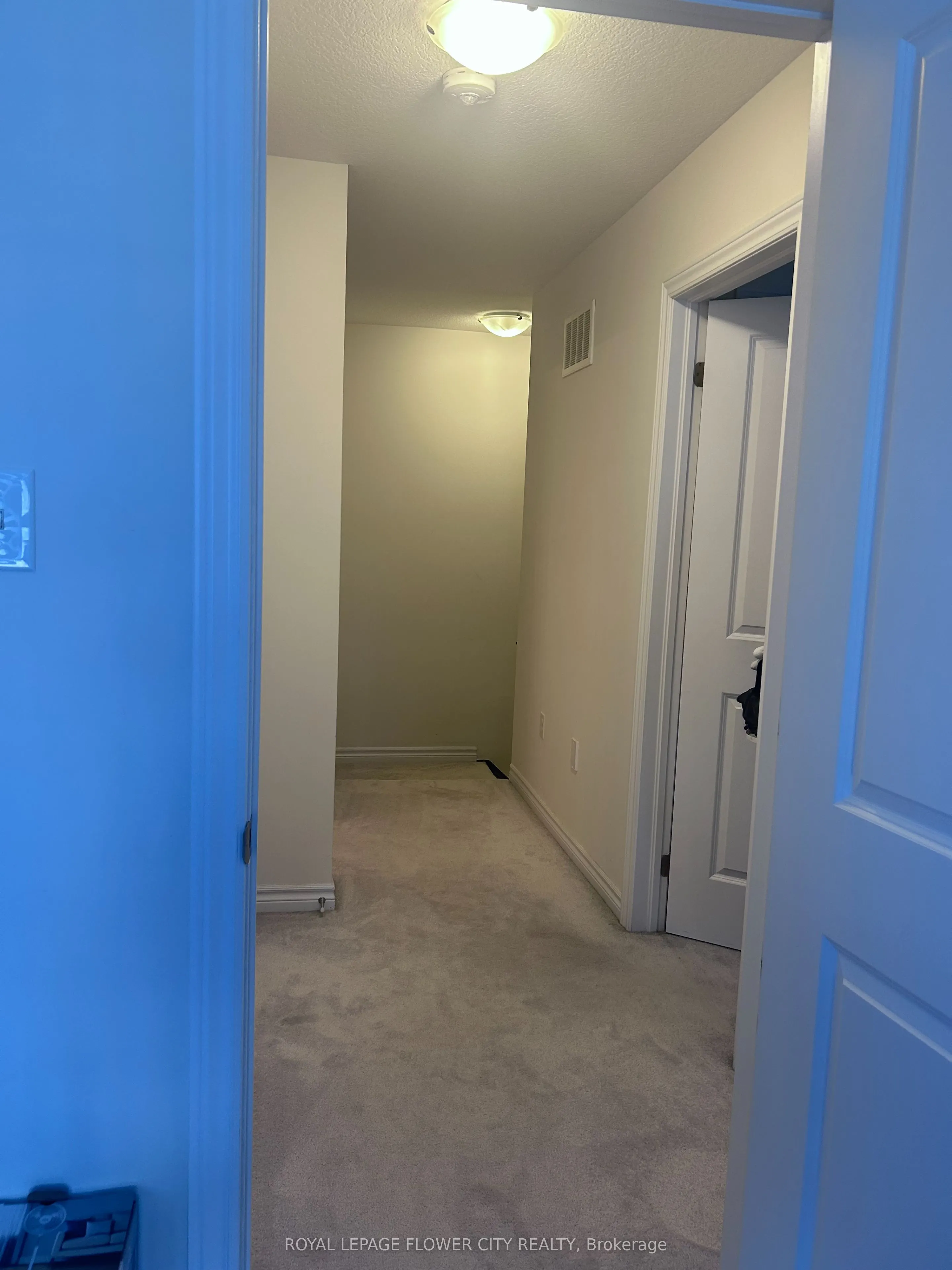 88 De Corso Drive #11