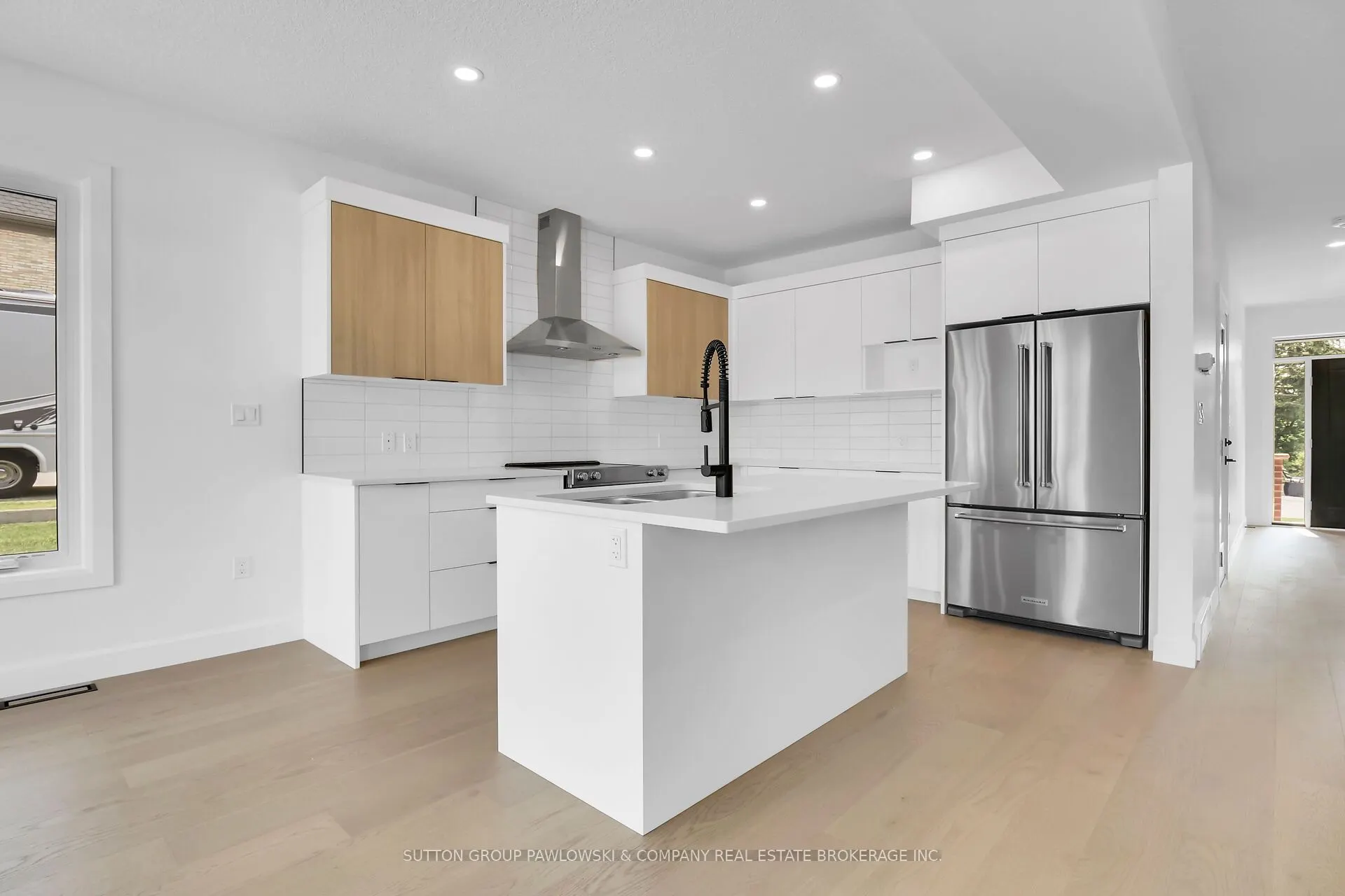 414 Old Wonderland Road #7