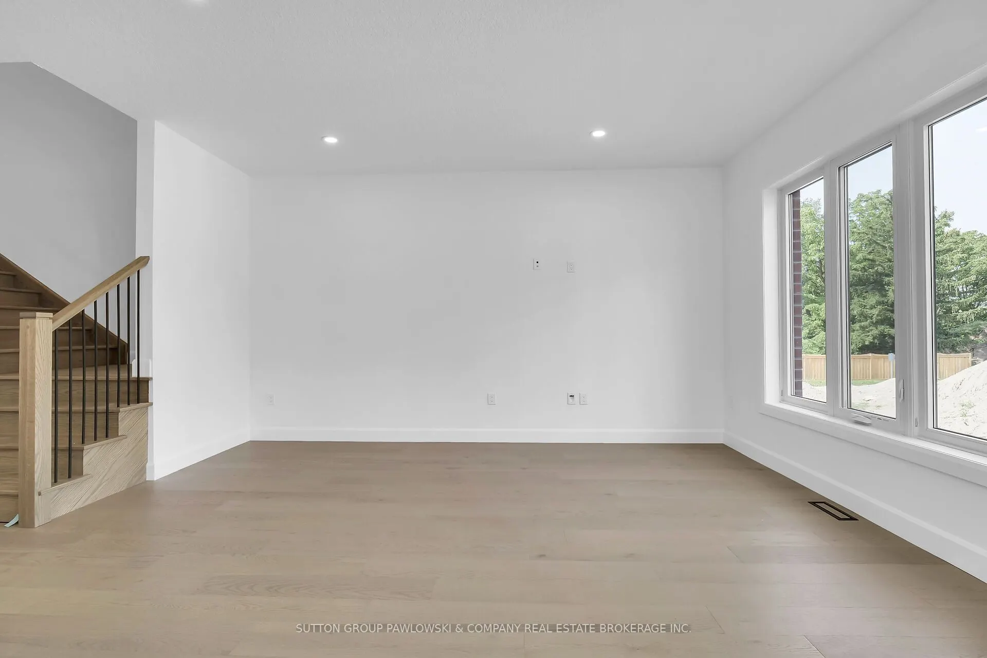 414 Old Wonderland Road #7