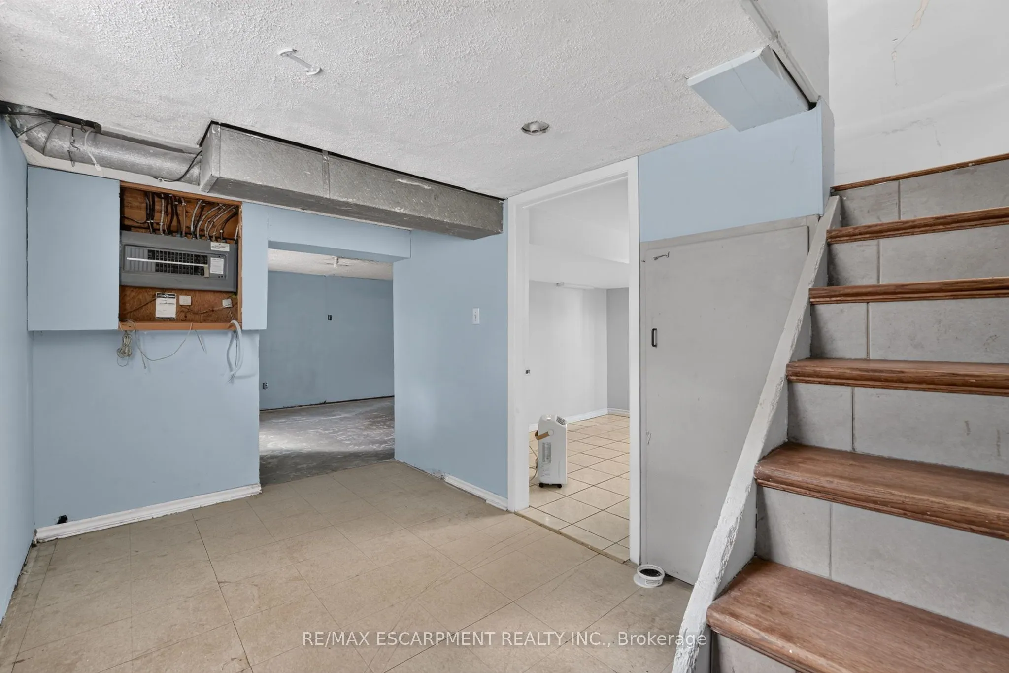 320 Mud Street