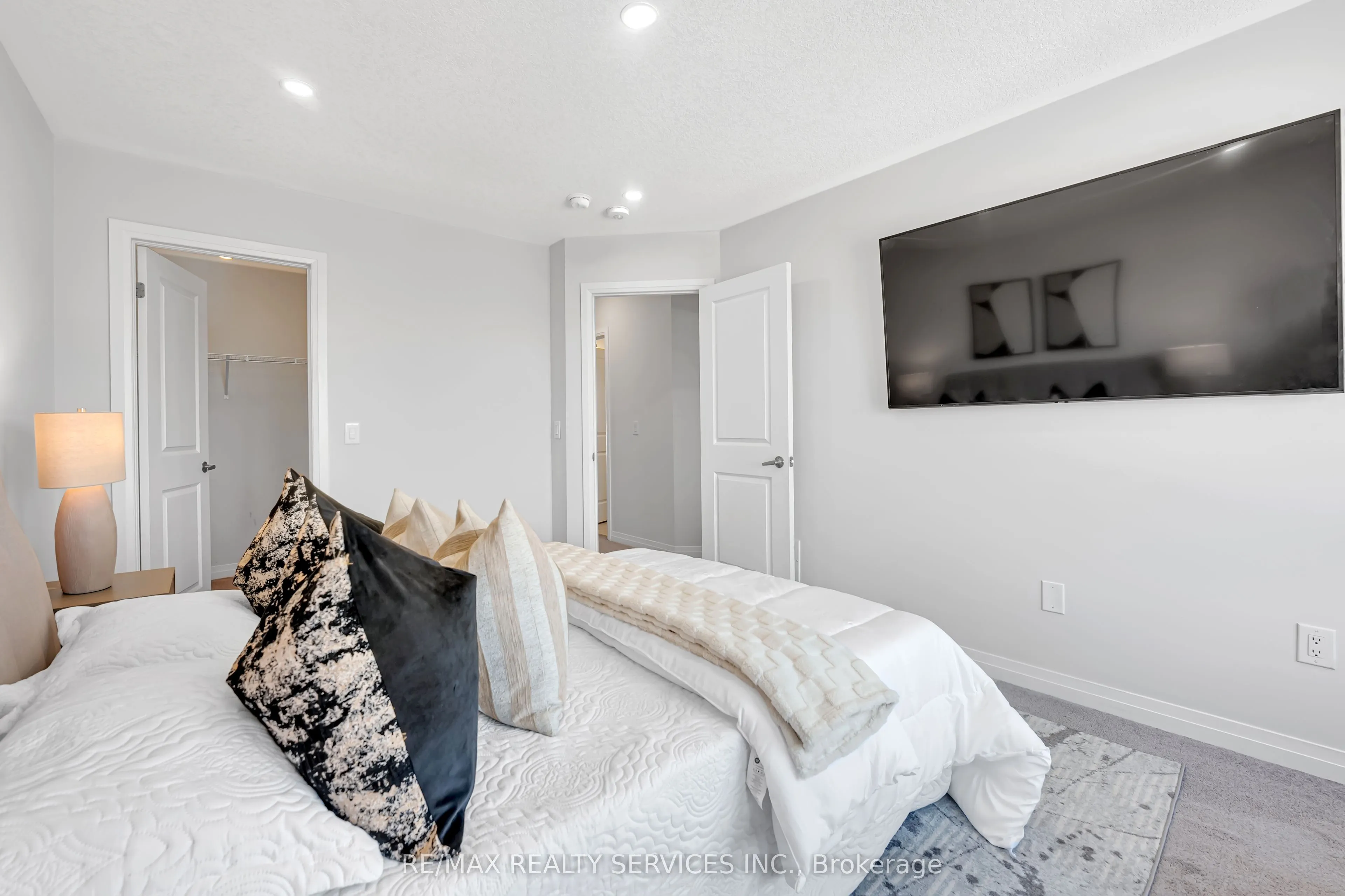 13 STEADMAN Street