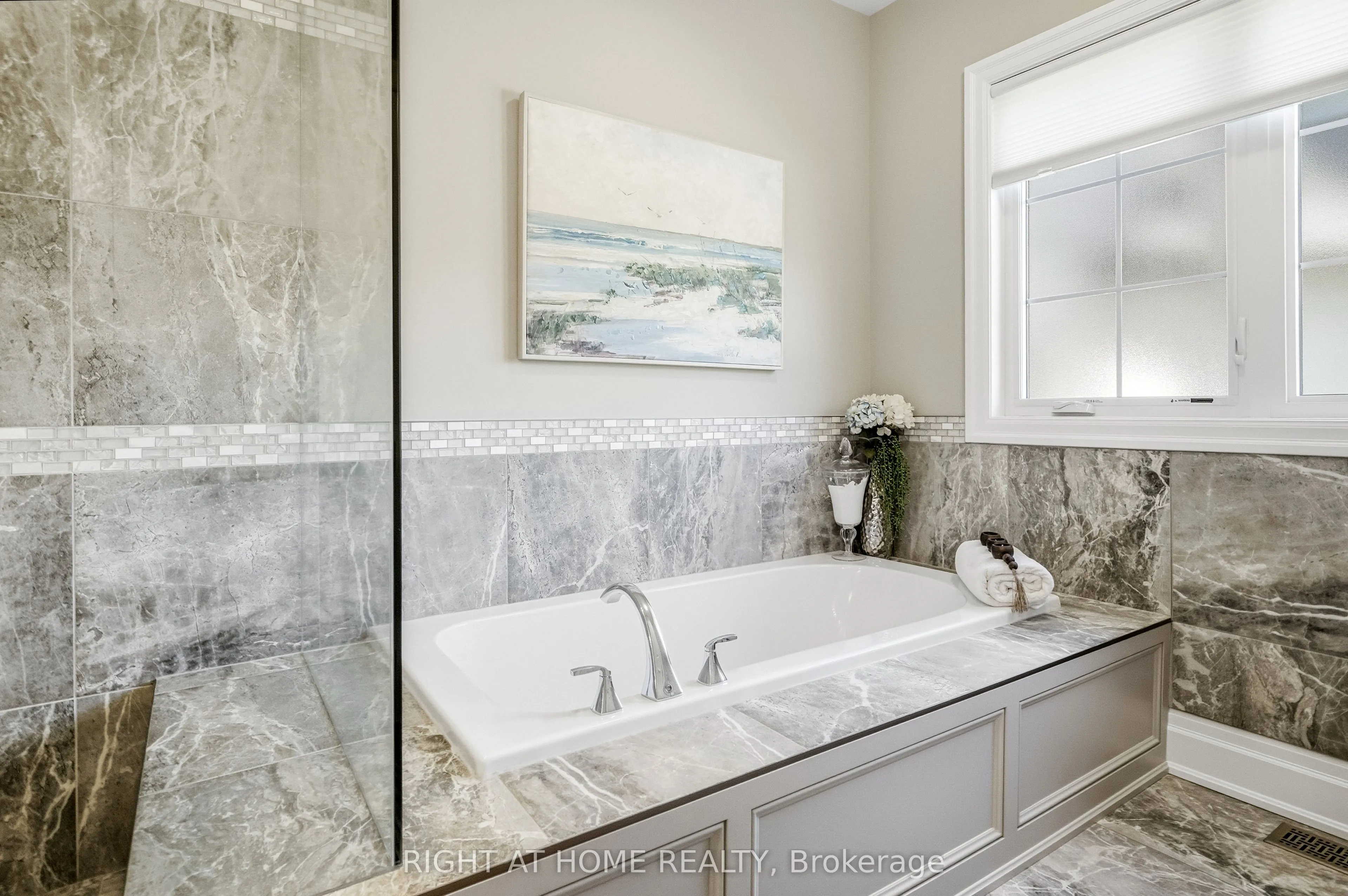 28 Sandalwood Crescent