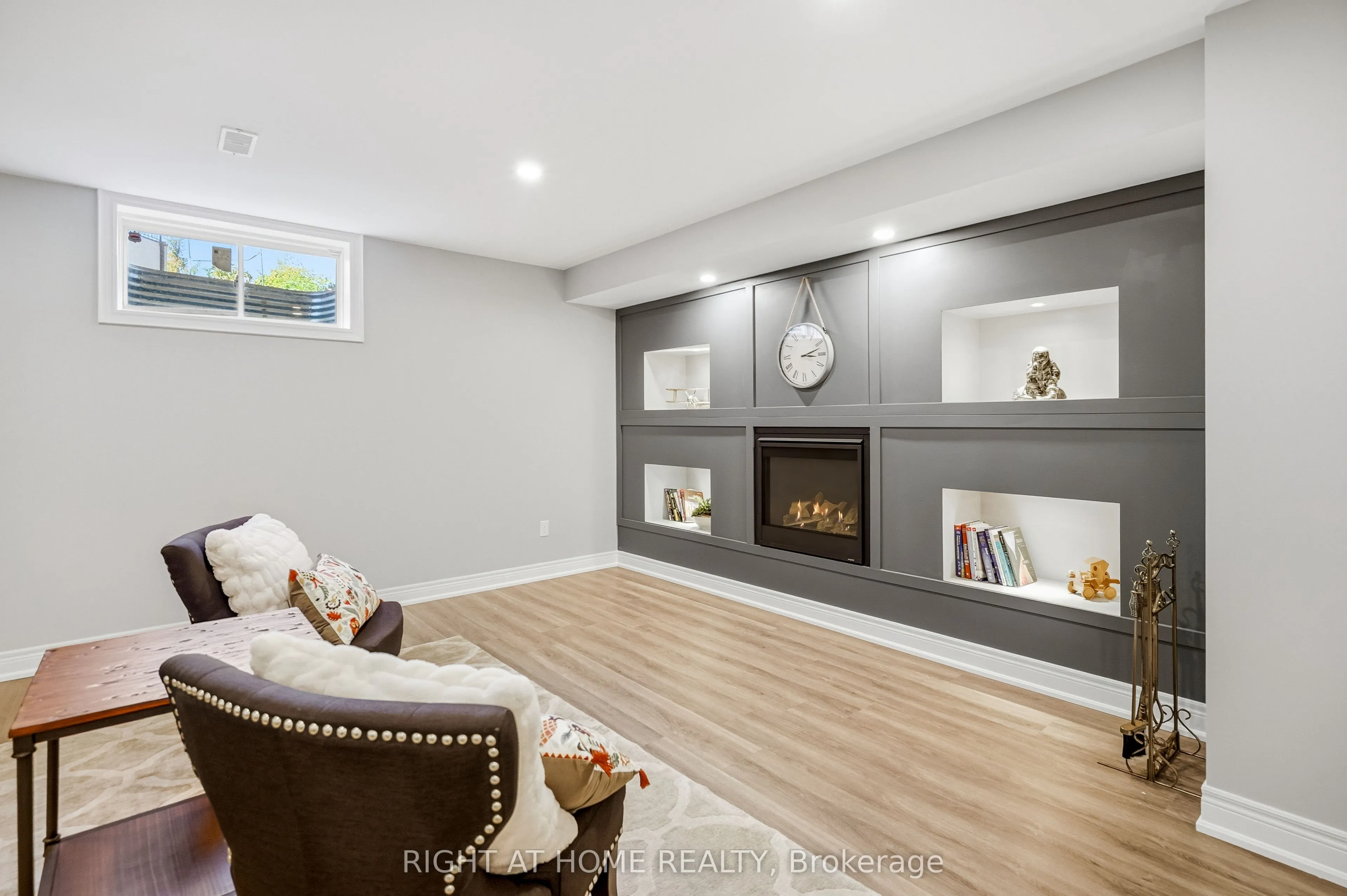 28 Sandalwood Crescent