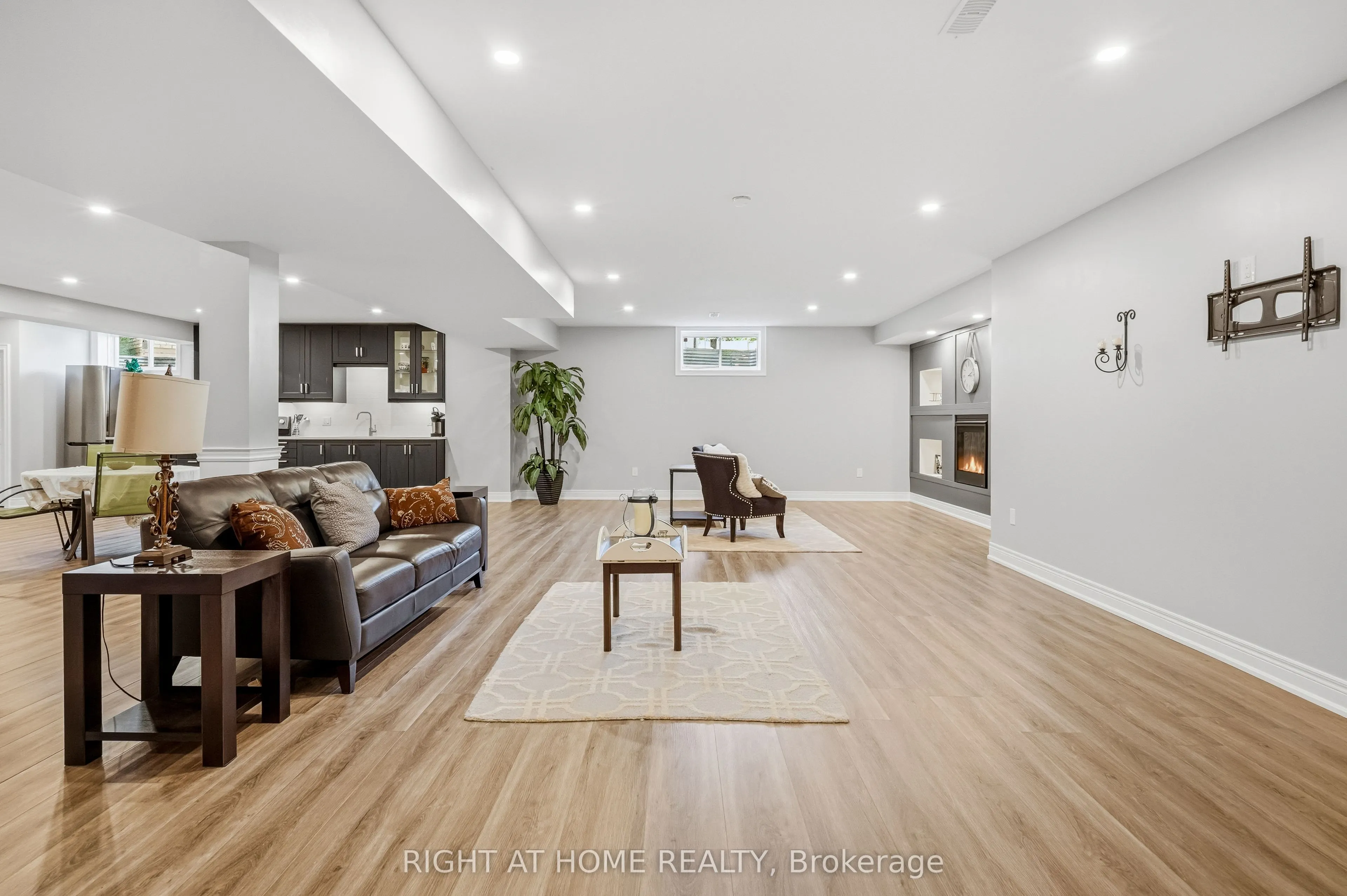 28 Sandalwood Crescent