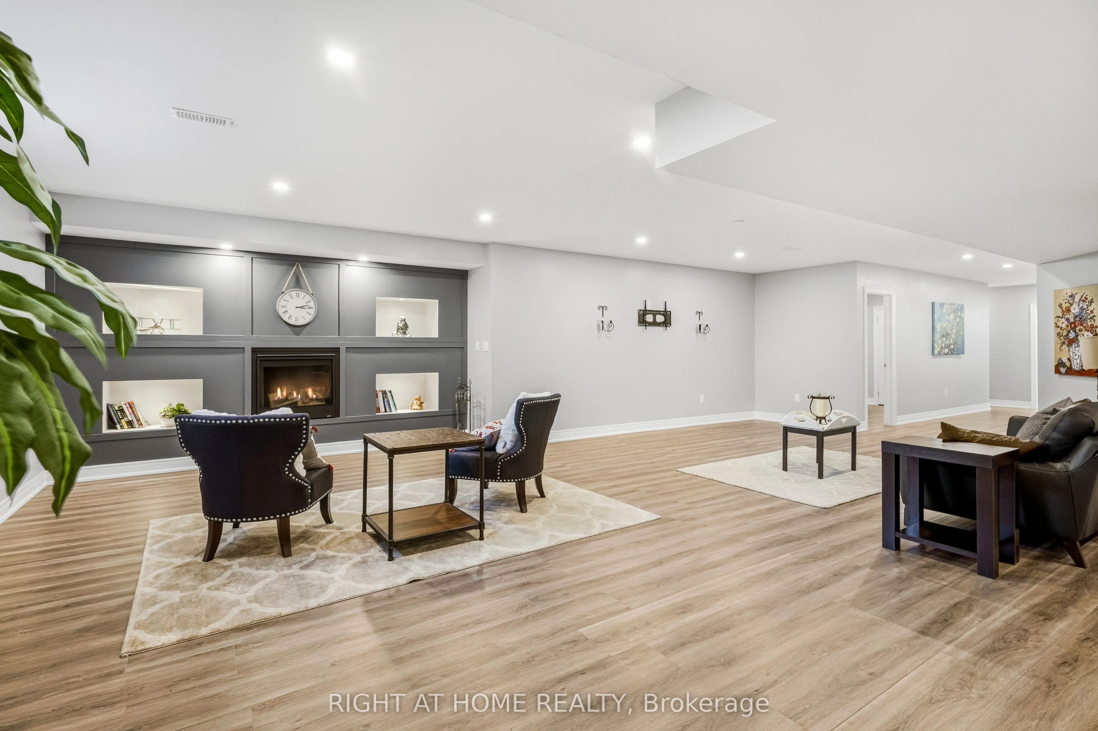 28 Sandalwood Crescent