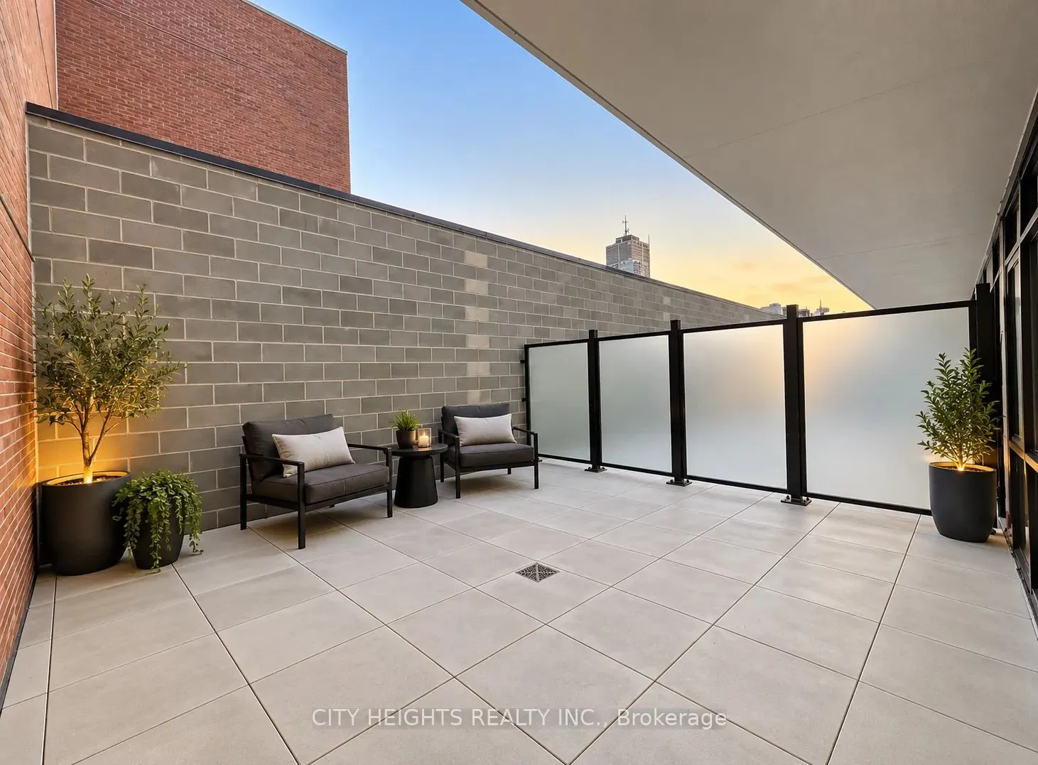 1 Jarvis Street #334