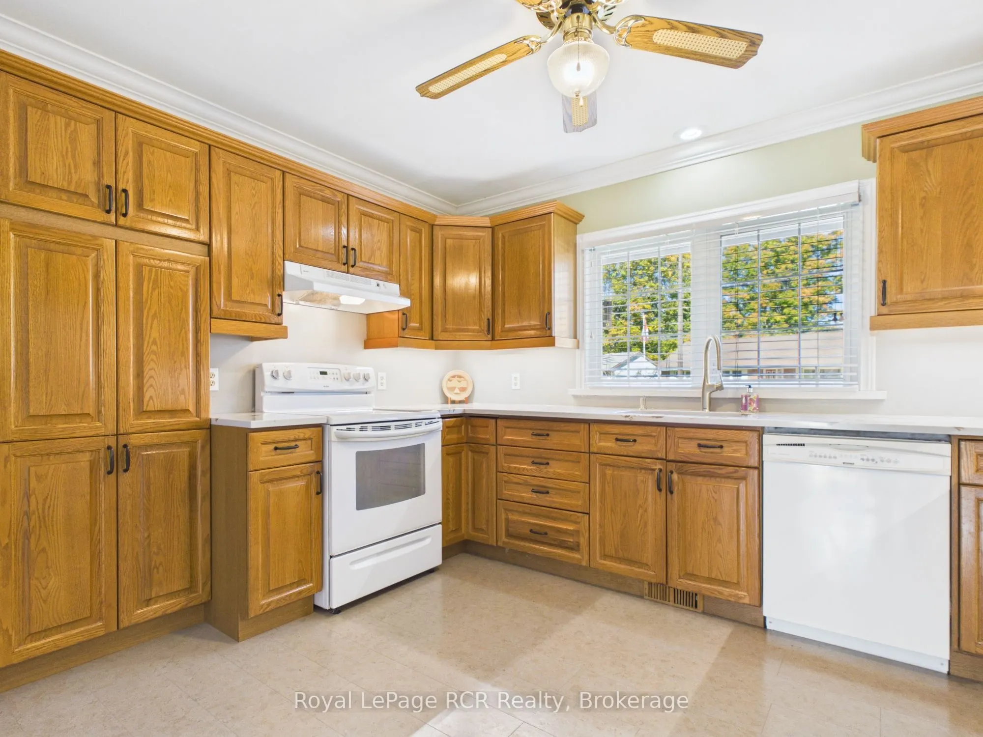 525 6th Street W
