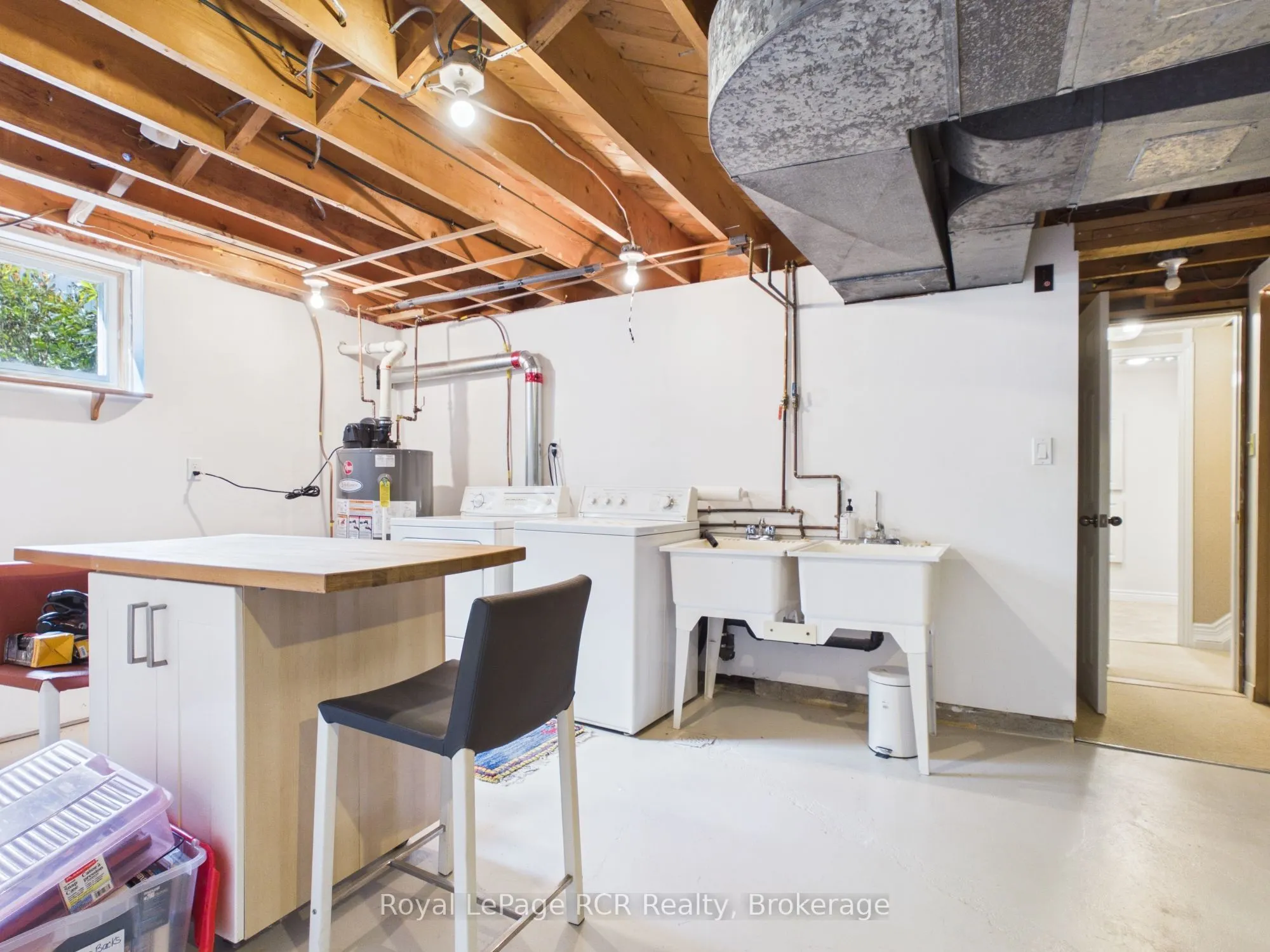 525 6th Street W