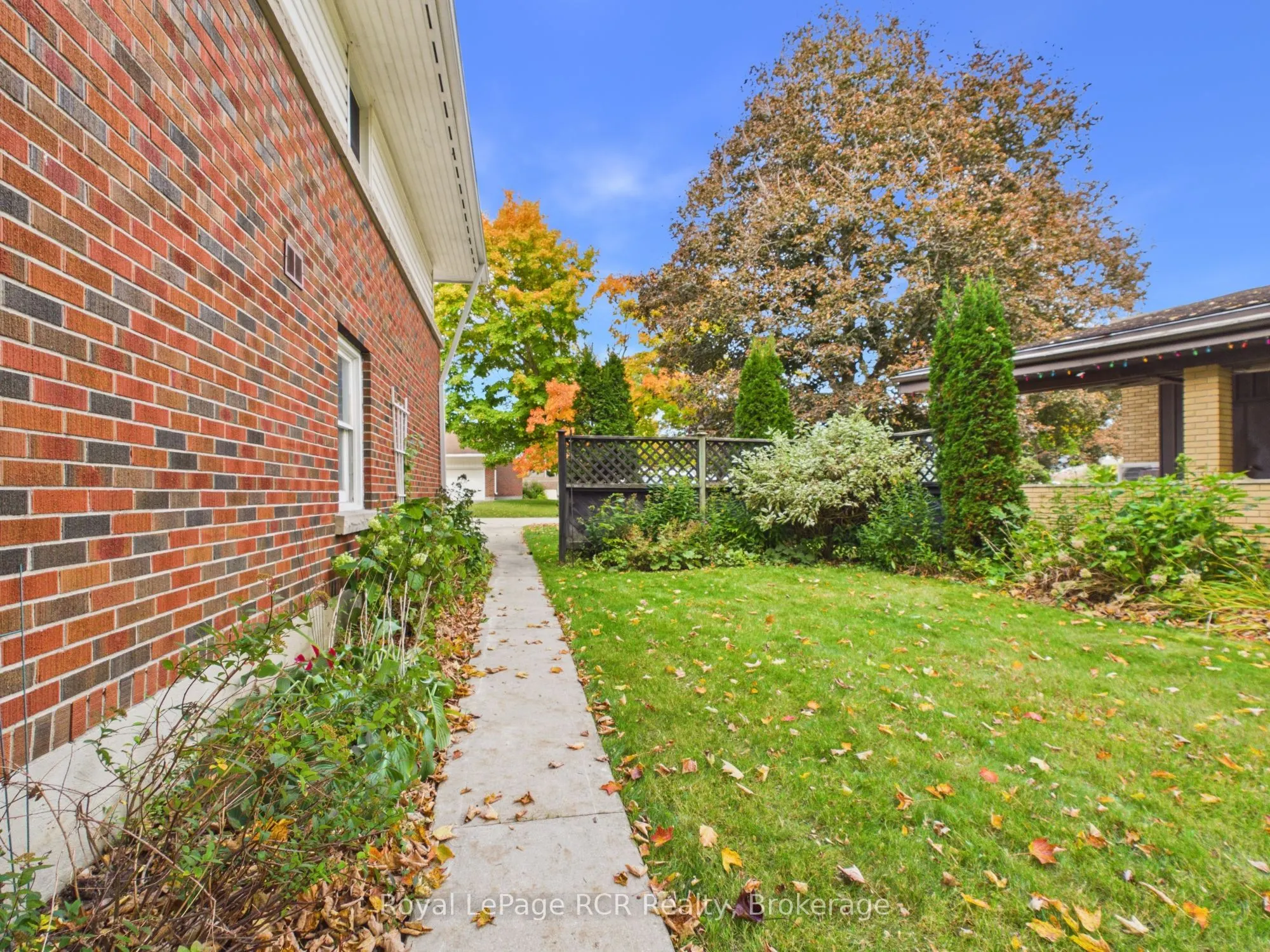 525 6th Street W