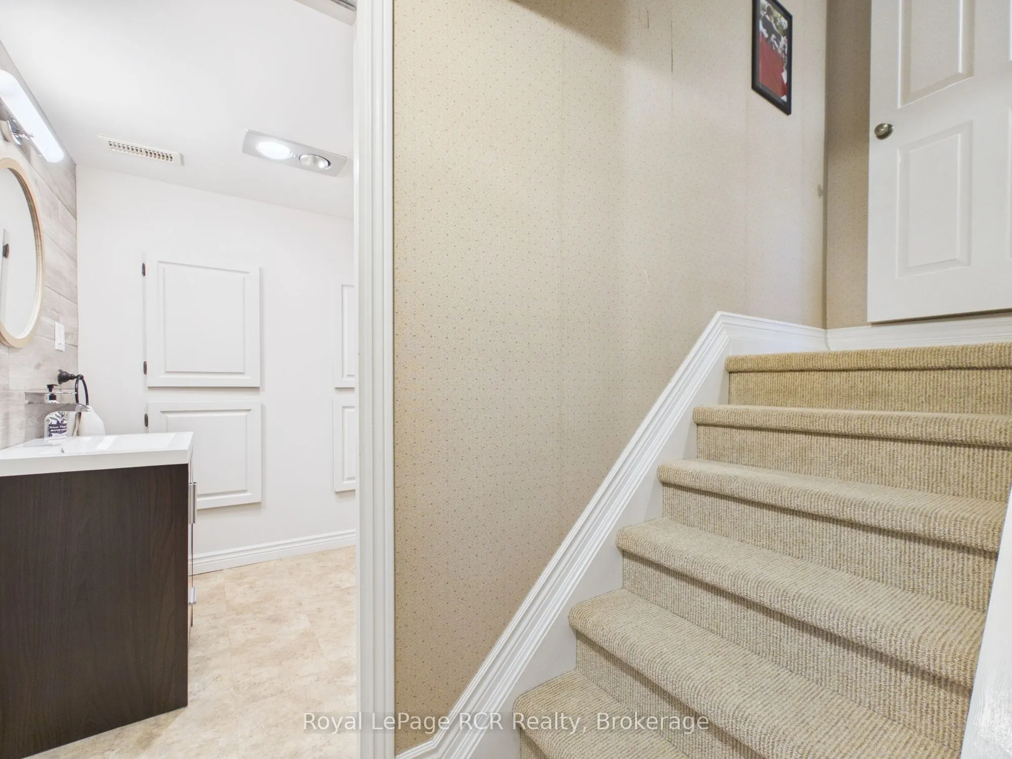 525 6th Street W