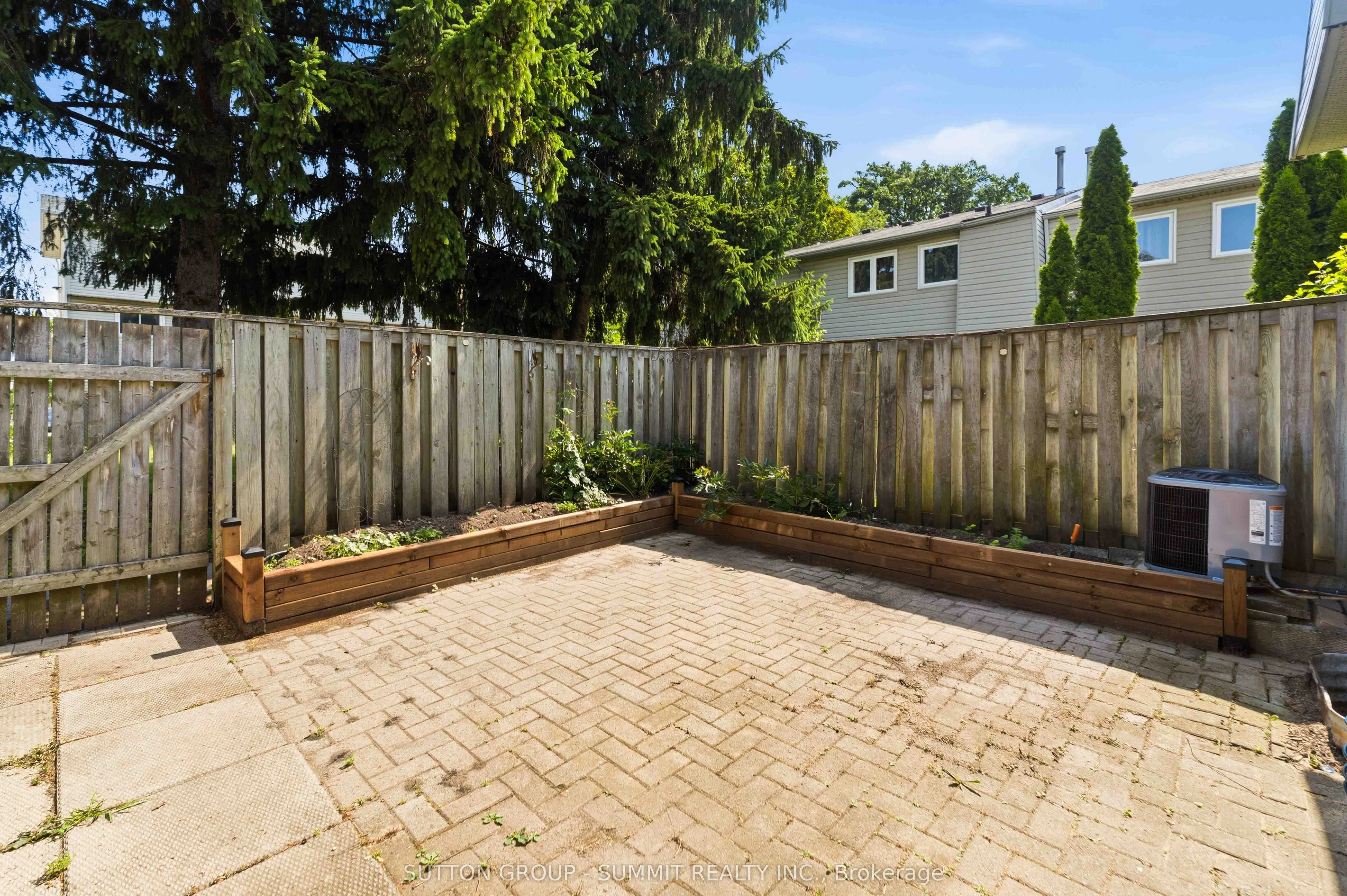 1396 UPPER OTTAWA Street #27