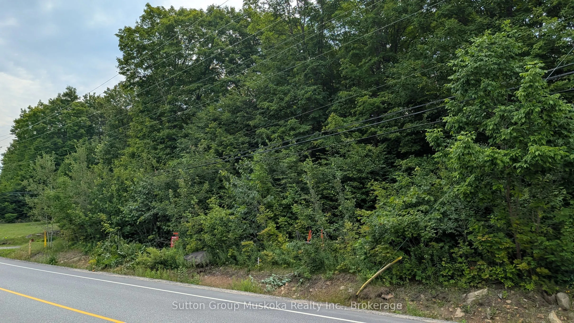 837 Aspdin Road