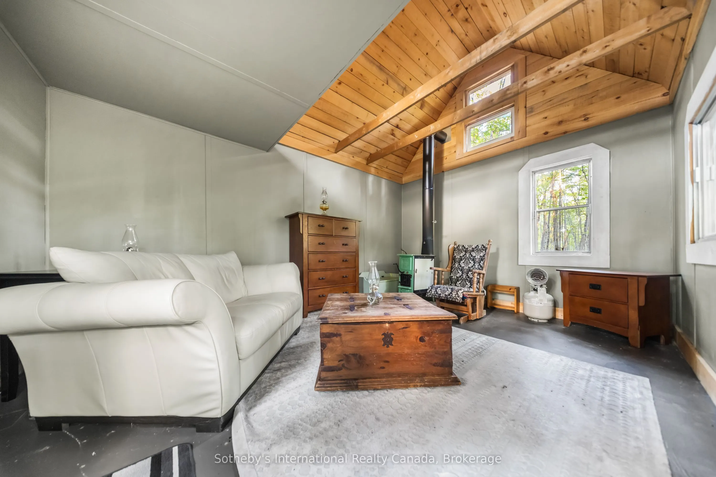 1259 Golf Course Road