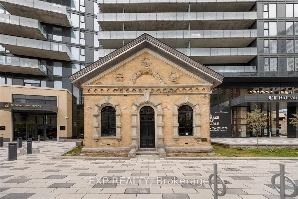 74 Nicholas Street ##2105