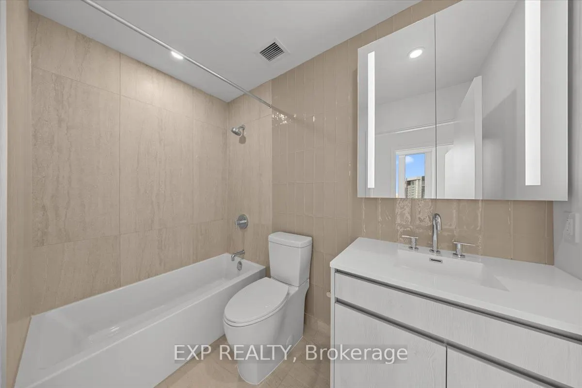 74 Nicholas Street ##2105