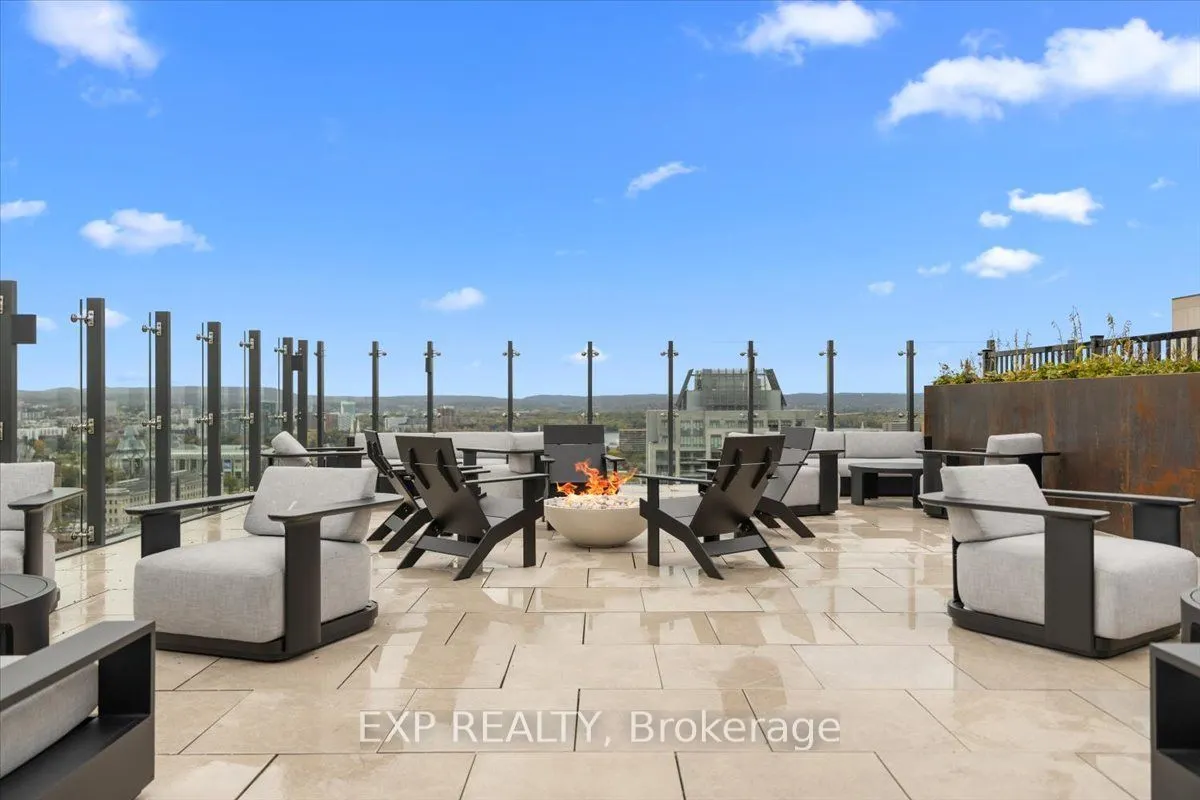 74 Nicholas Street ##2105