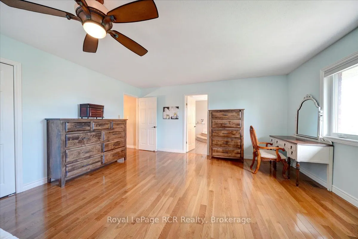 303 6th Avenue W